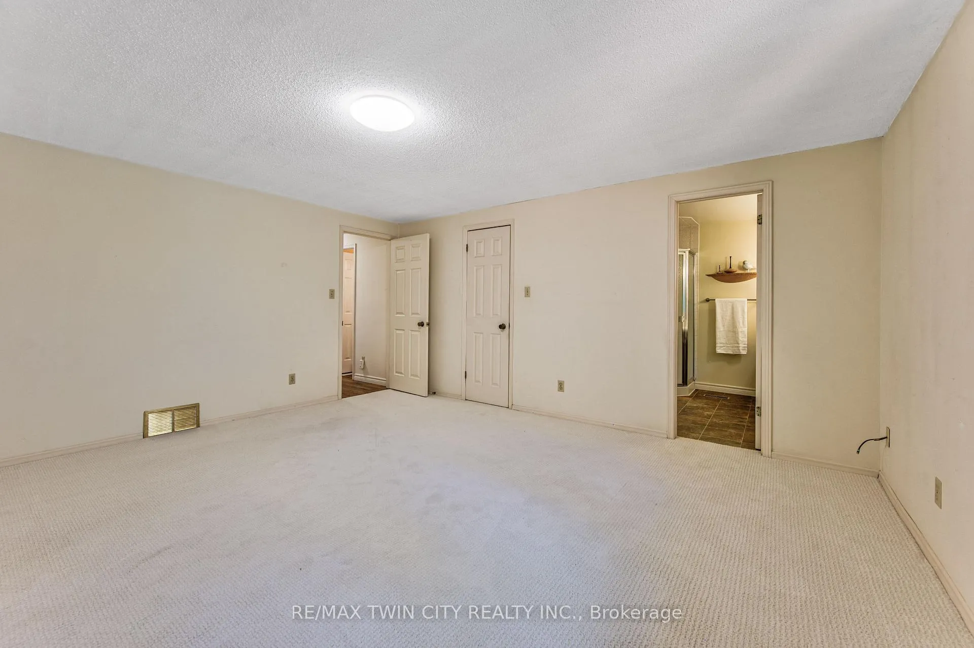 Photo 26 of Unit 13, 206 Candlewood Crescent, Waterloo, Beechwood West — HOMEH