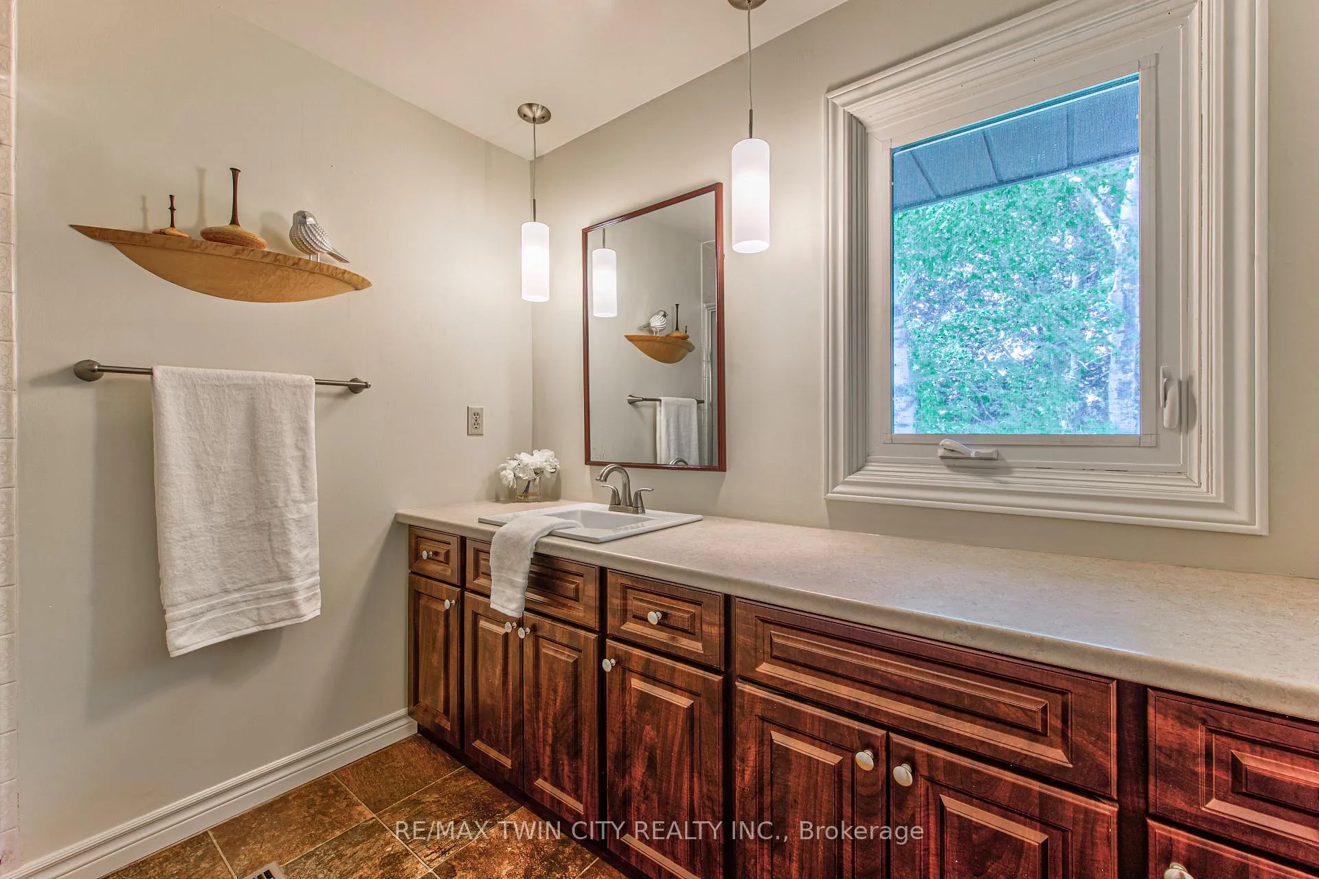 Photo 27 of Unit 13, 206 Candlewood Crescent, Waterloo, Beechwood West — HOMEH
