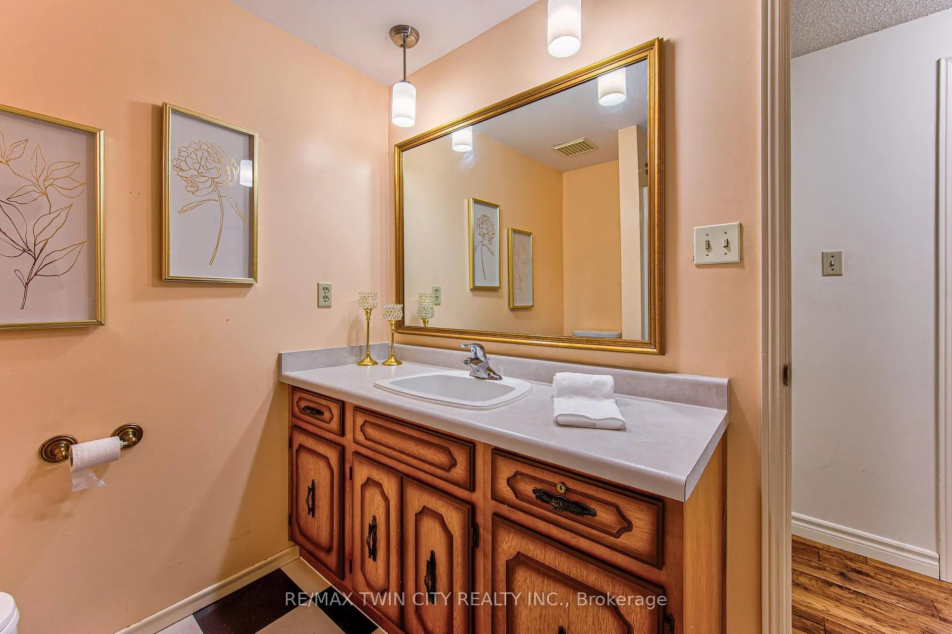 Photo 31 of Unit 13, 206 Candlewood Crescent, Waterloo, Beechwood West — HOMEH