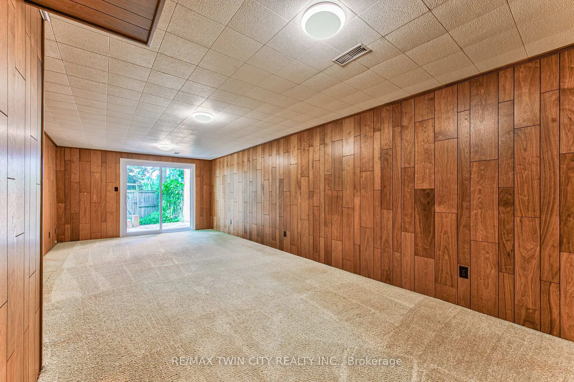 Photo 34 of Unit 13, 206 Candlewood Crescent, Waterloo, Beechwood West — HOMEH