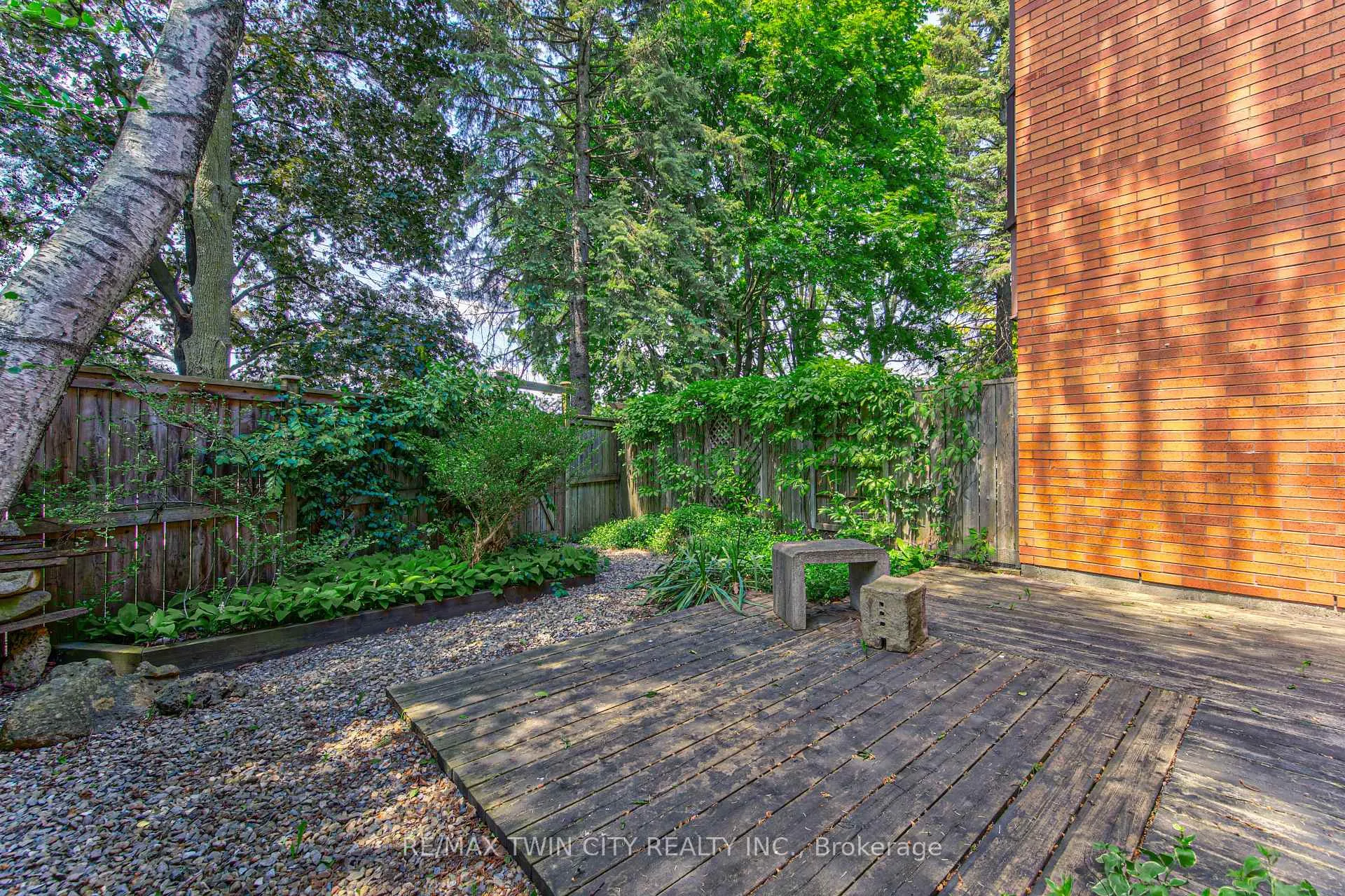 Photo 40 of Unit 13, 206 Candlewood Crescent, Waterloo, Beechwood West — HOMEH