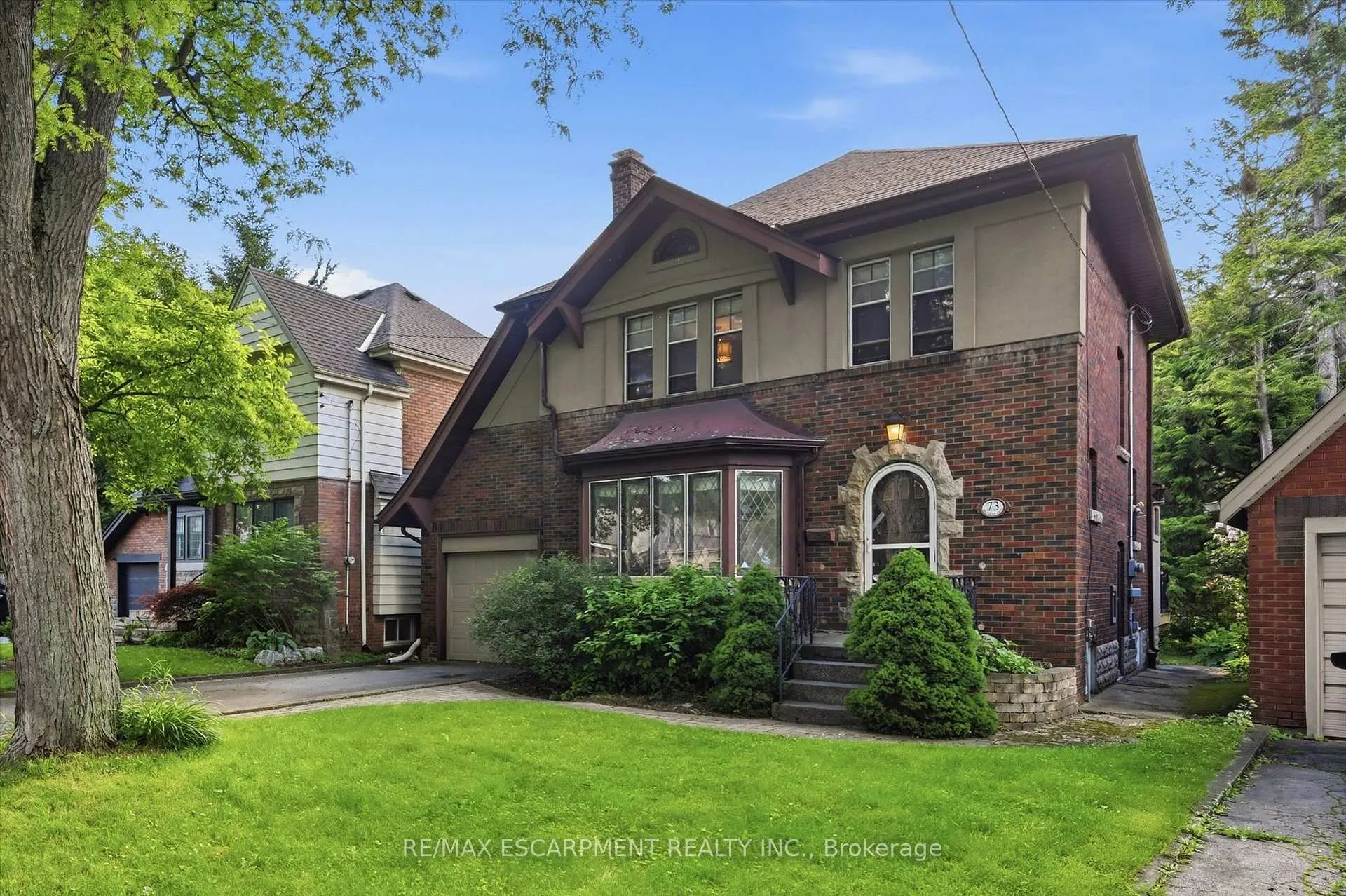 Photo 2 of 73 Dromore Crescent, Hamilton, Westdale — HOMEH