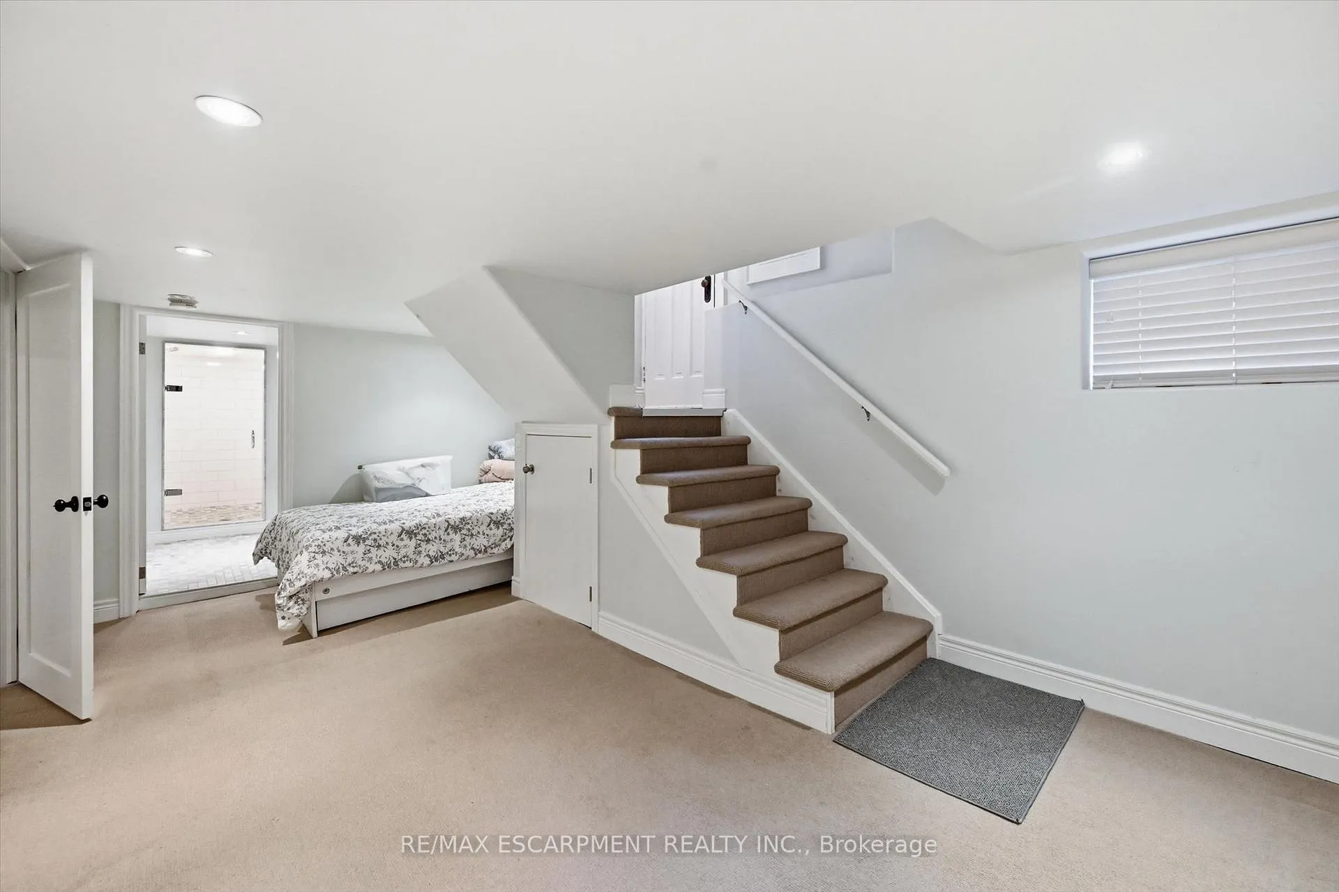 Photo 26 of 73 Dromore Crescent, Hamilton, Westdale — HOMEH