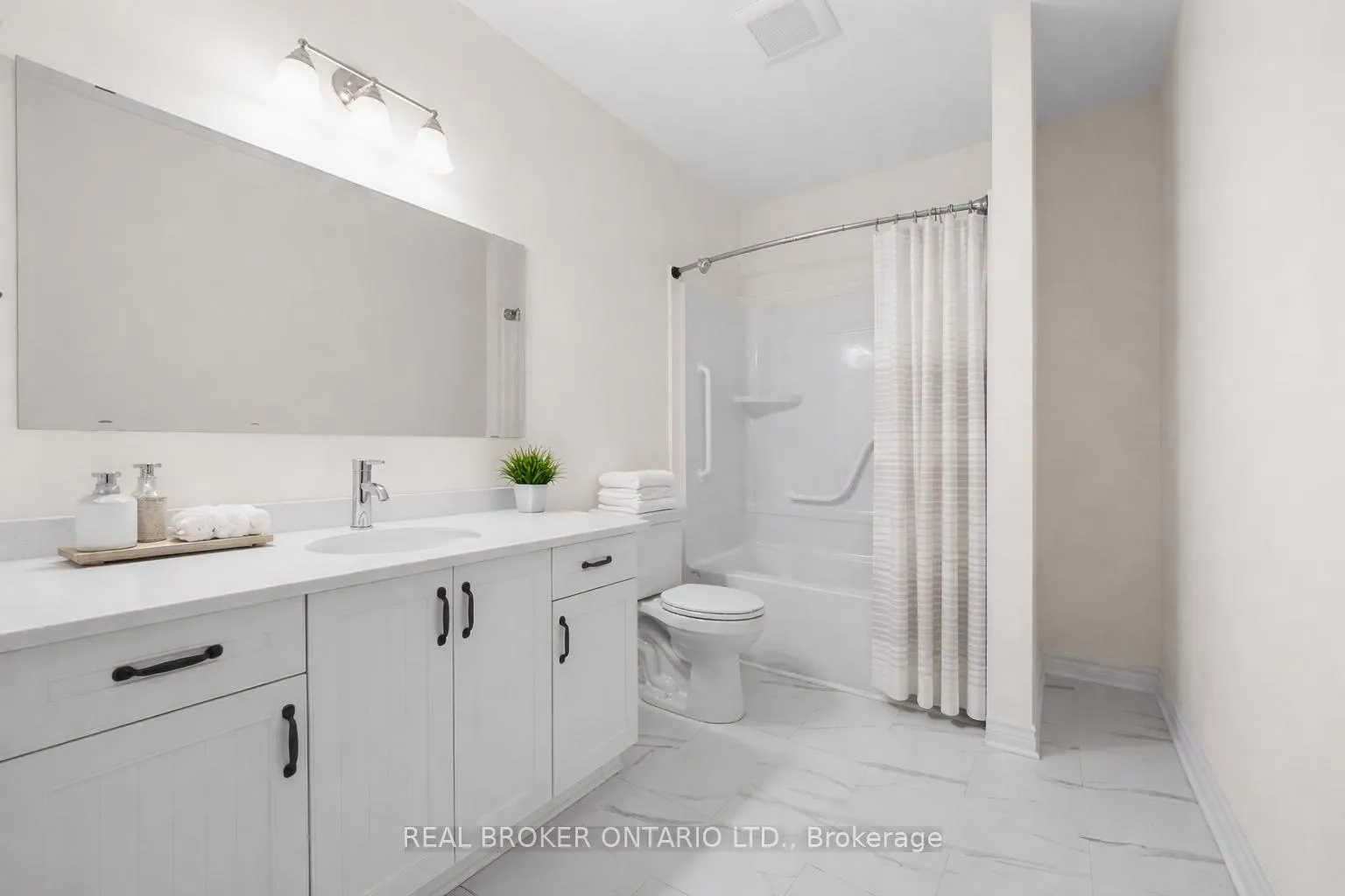 Photo 5 of Unit 114, 150 Mill Street, Carleton Place — HOMEH