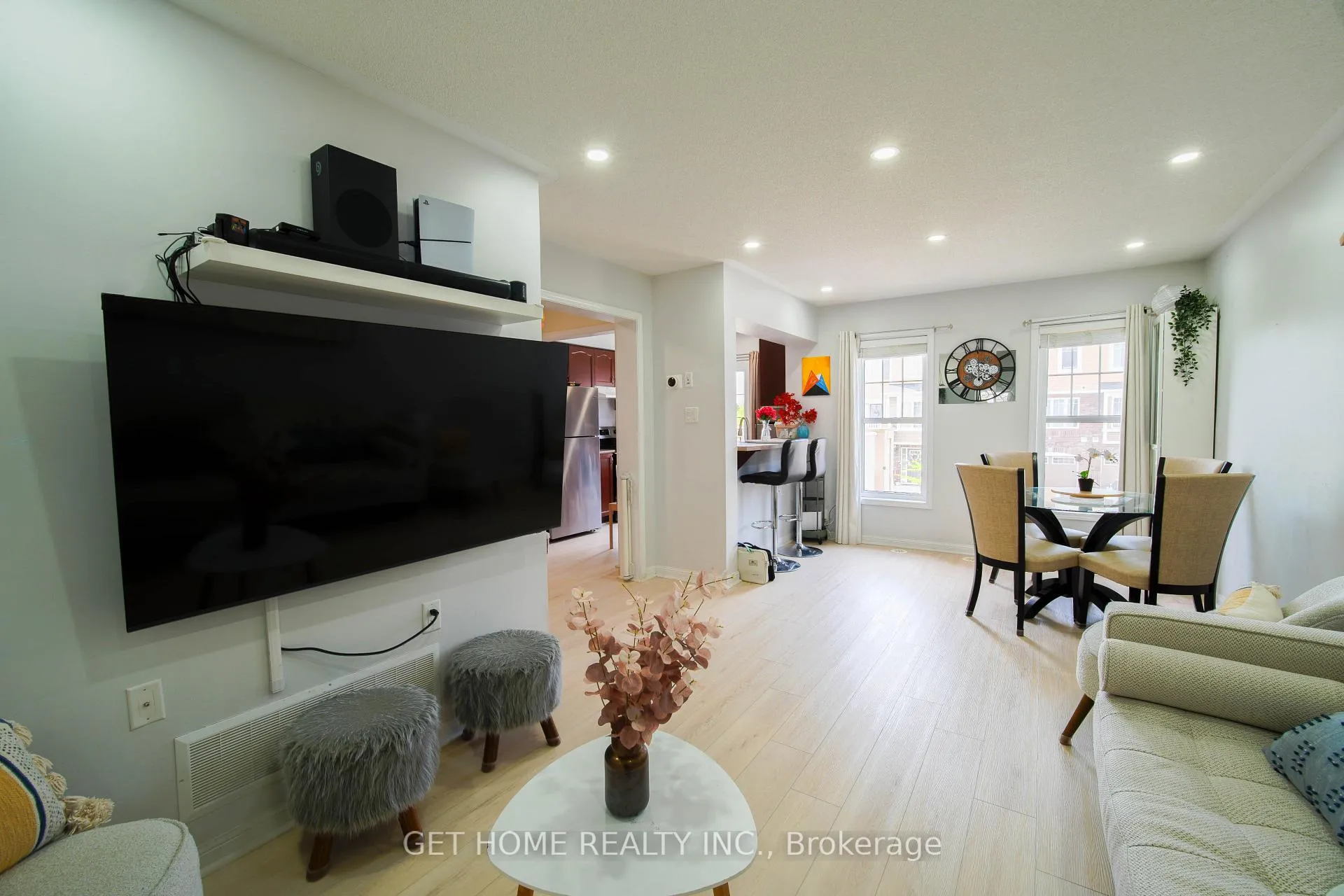 Photo 6 of 38 Suitor Court, Milton, Willmott — HOMEH