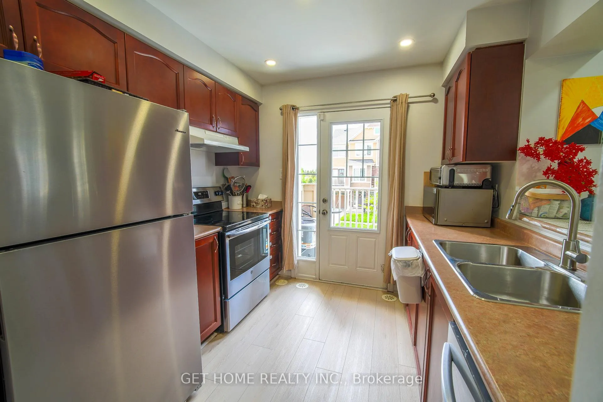 Photo 7 of 38 Suitor Court, Milton, Willmott — HOMEH