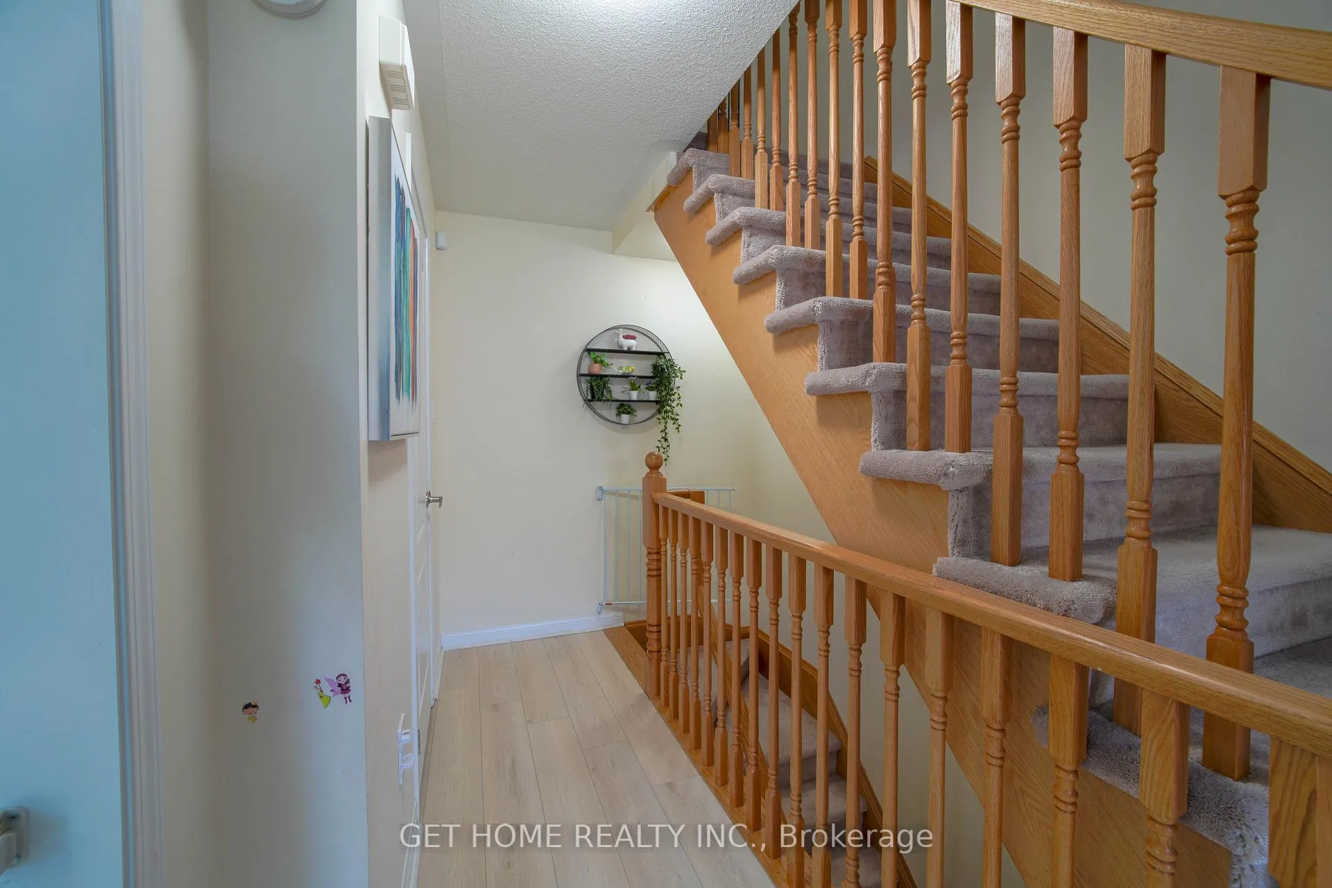 Photo 8 of 38 Suitor Court, Milton, Willmott — HOMEH
