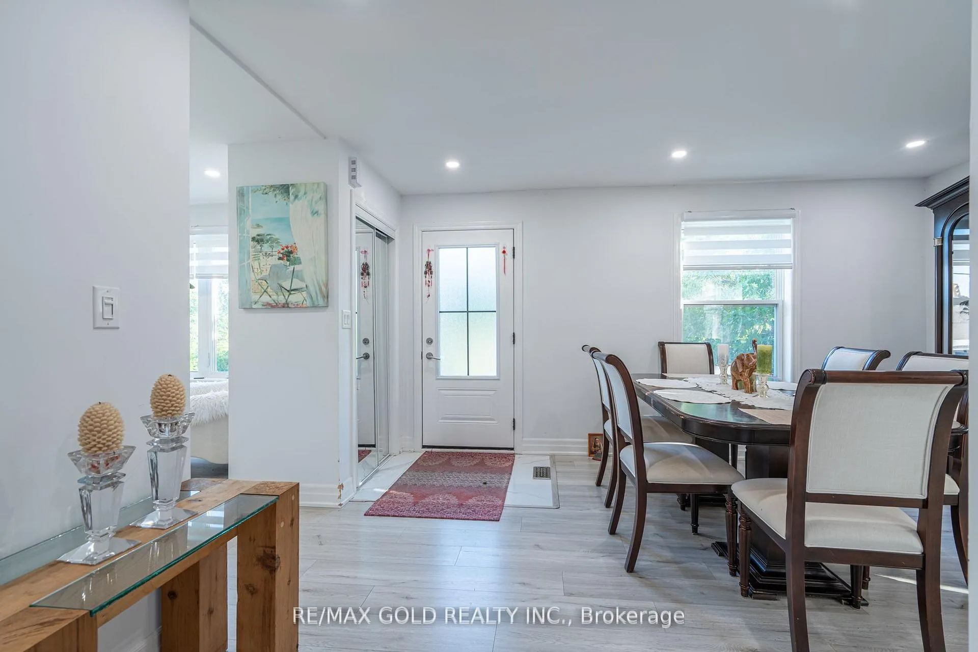 Photo 4 of 2015 Stanfield Road, Mississauga, Lakeview — HOMEH