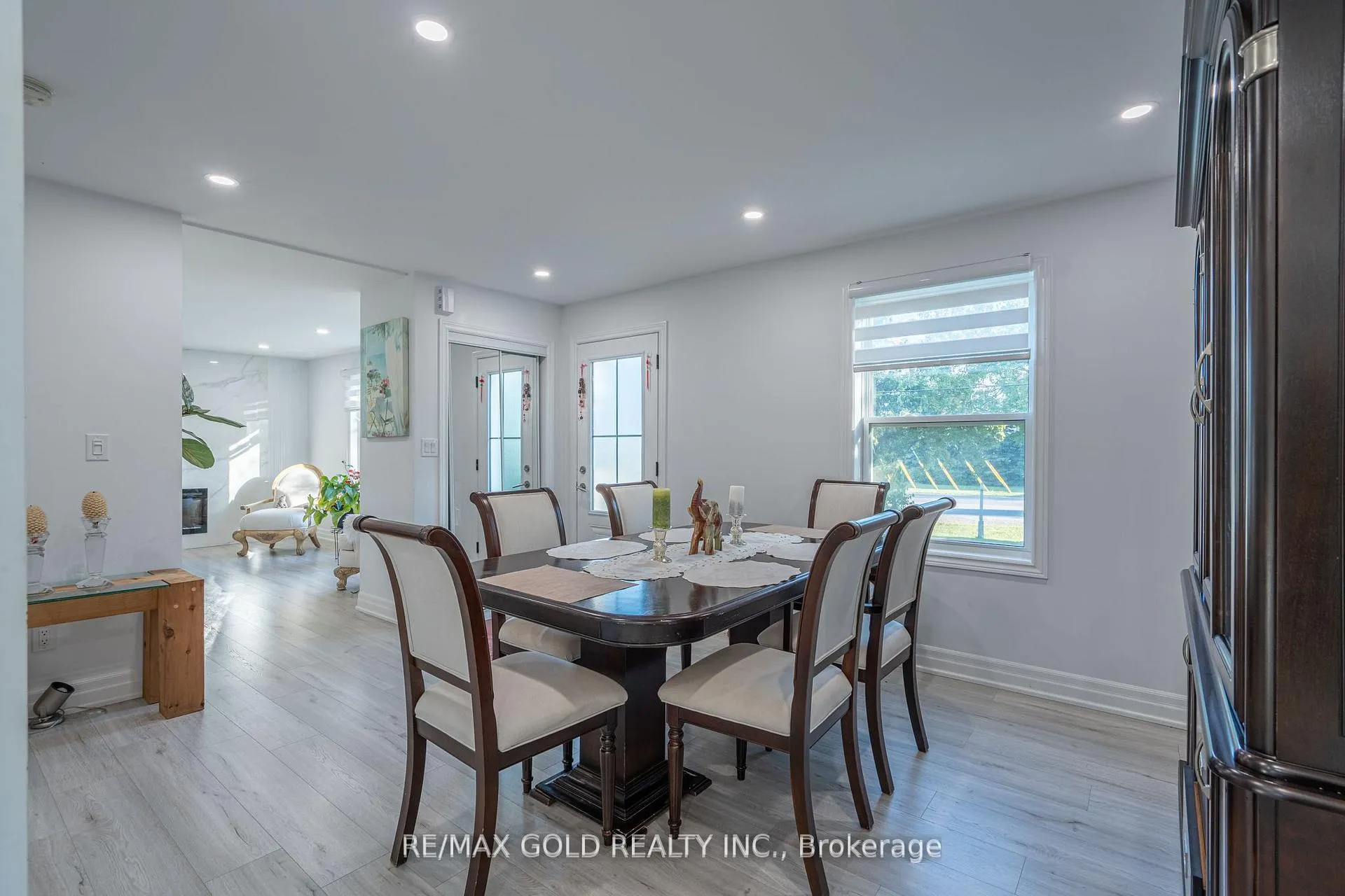 Photo 6 of 2015 Stanfield Road, Mississauga, Lakeview — HOMEH