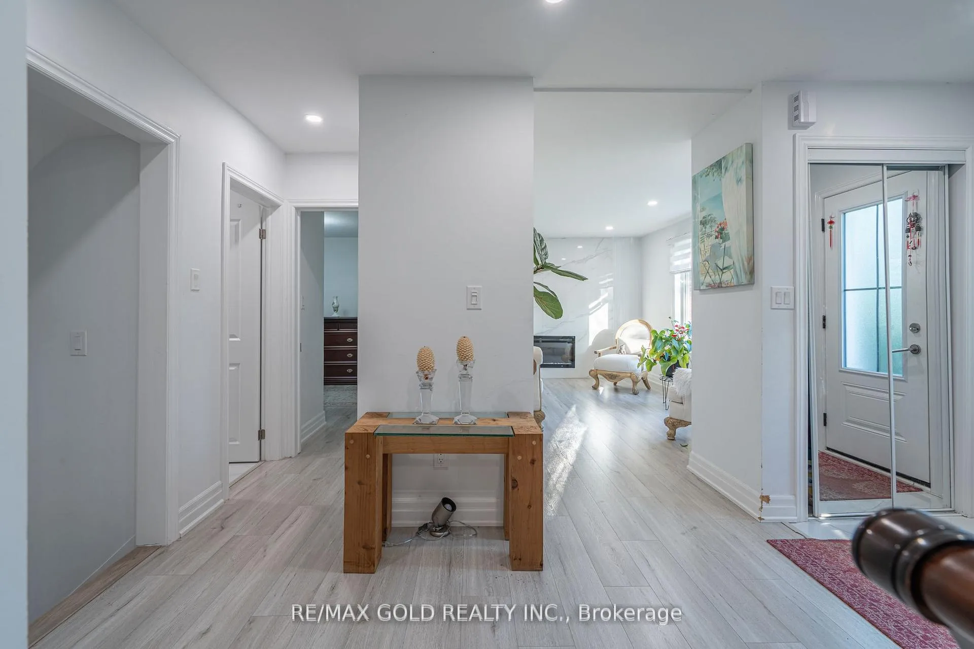 Photo 9 of 2015 Stanfield Road, Mississauga, Lakeview — HOMEH