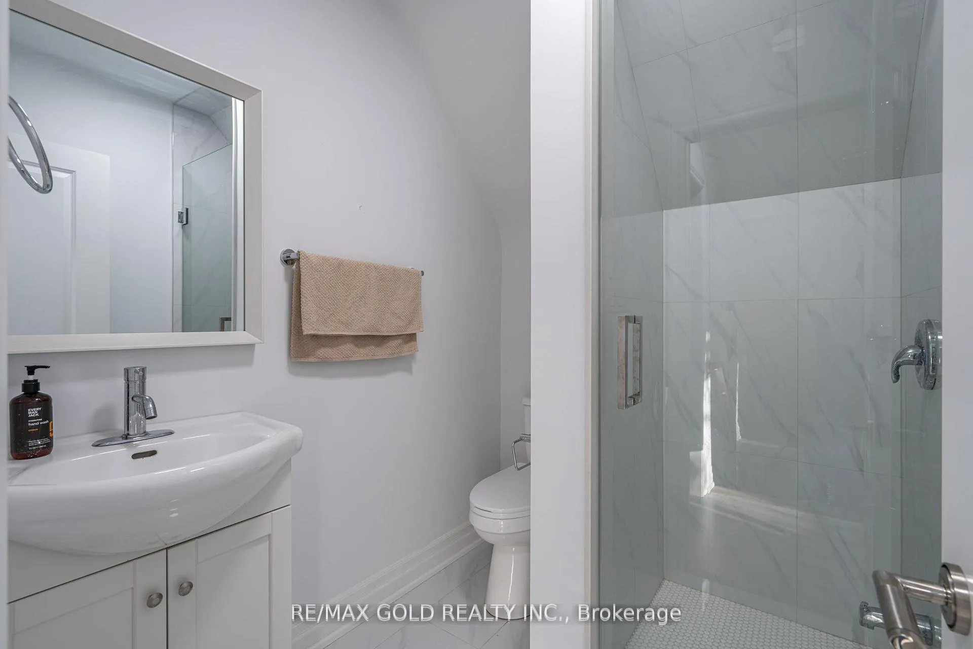 Photo 21 of 2015 Stanfield Road, Mississauga, Lakeview — HOMEH
