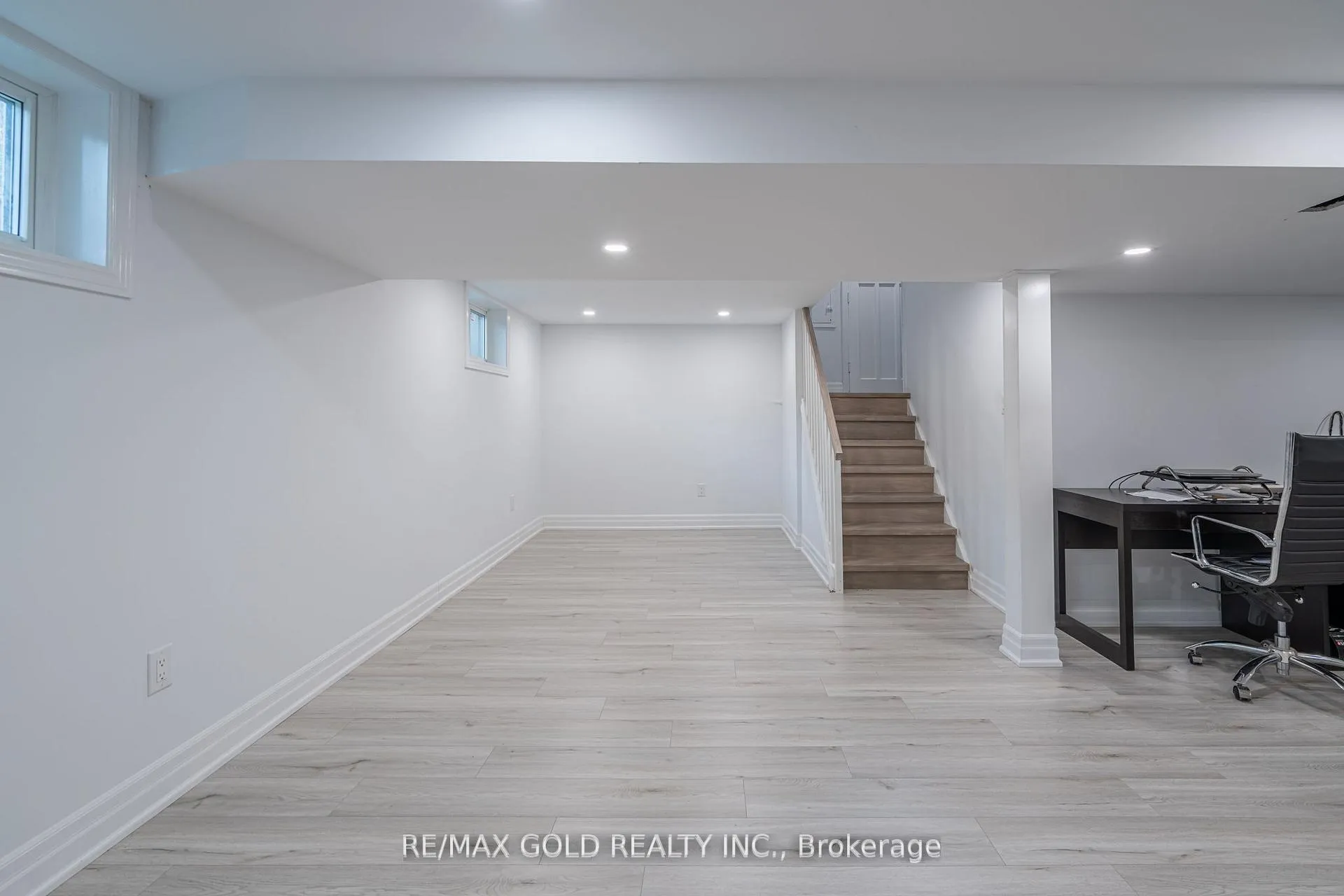 Photo 23 of 2015 Stanfield Road, Mississauga, Lakeview — HOMEH