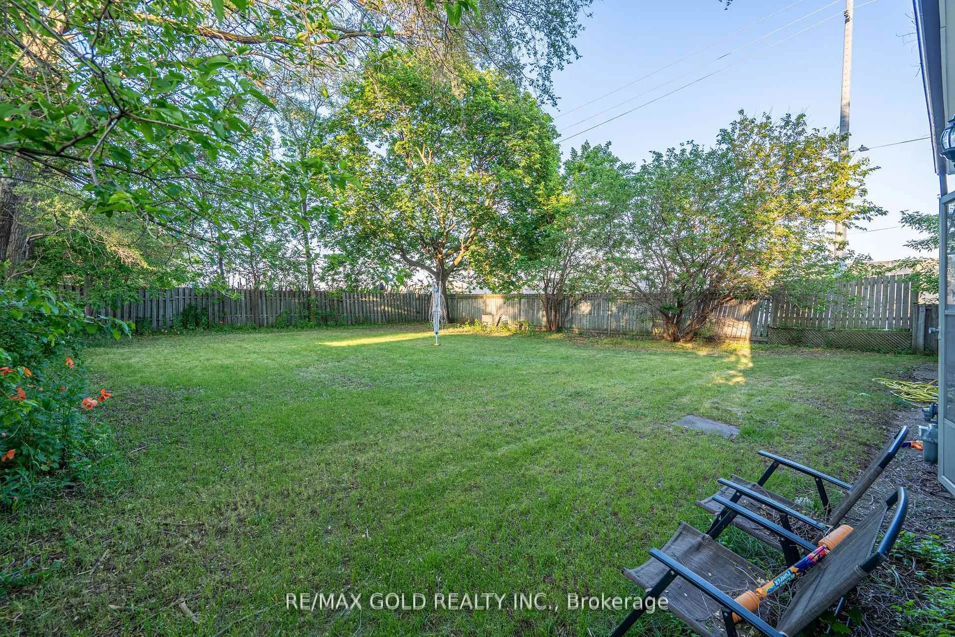 Photo 25 of 2015 Stanfield Road, Mississauga, Lakeview — HOMEH