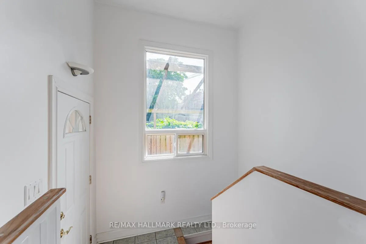 Photo 9 of Unit 2, 47 Manchester Avenue, Toronto, Dovercourt-Wallace Emerson-Junction — HOMEH