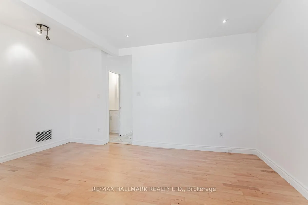 Photo 6 of Unit 2, 47 Manchester Avenue, Toronto, Dovercourt-Wallace Emerson-Junction — HOMEH