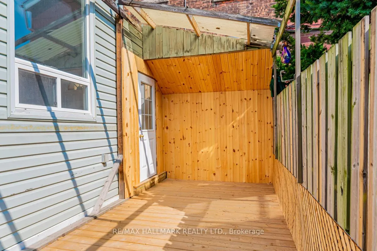 Photo 26 of Unit 2, 47 Manchester Avenue, Toronto, Dovercourt-Wallace Emerson-Junction — HOMEH