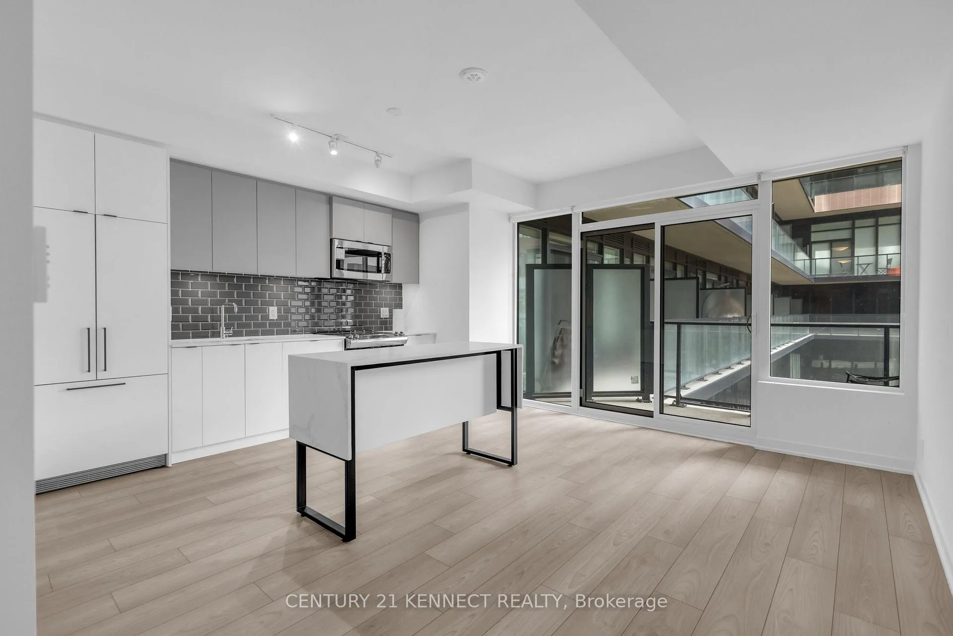 Photo 7 of Unit 307, 285 Dufferin Street, Toronto, South Parkdale — HOMEH