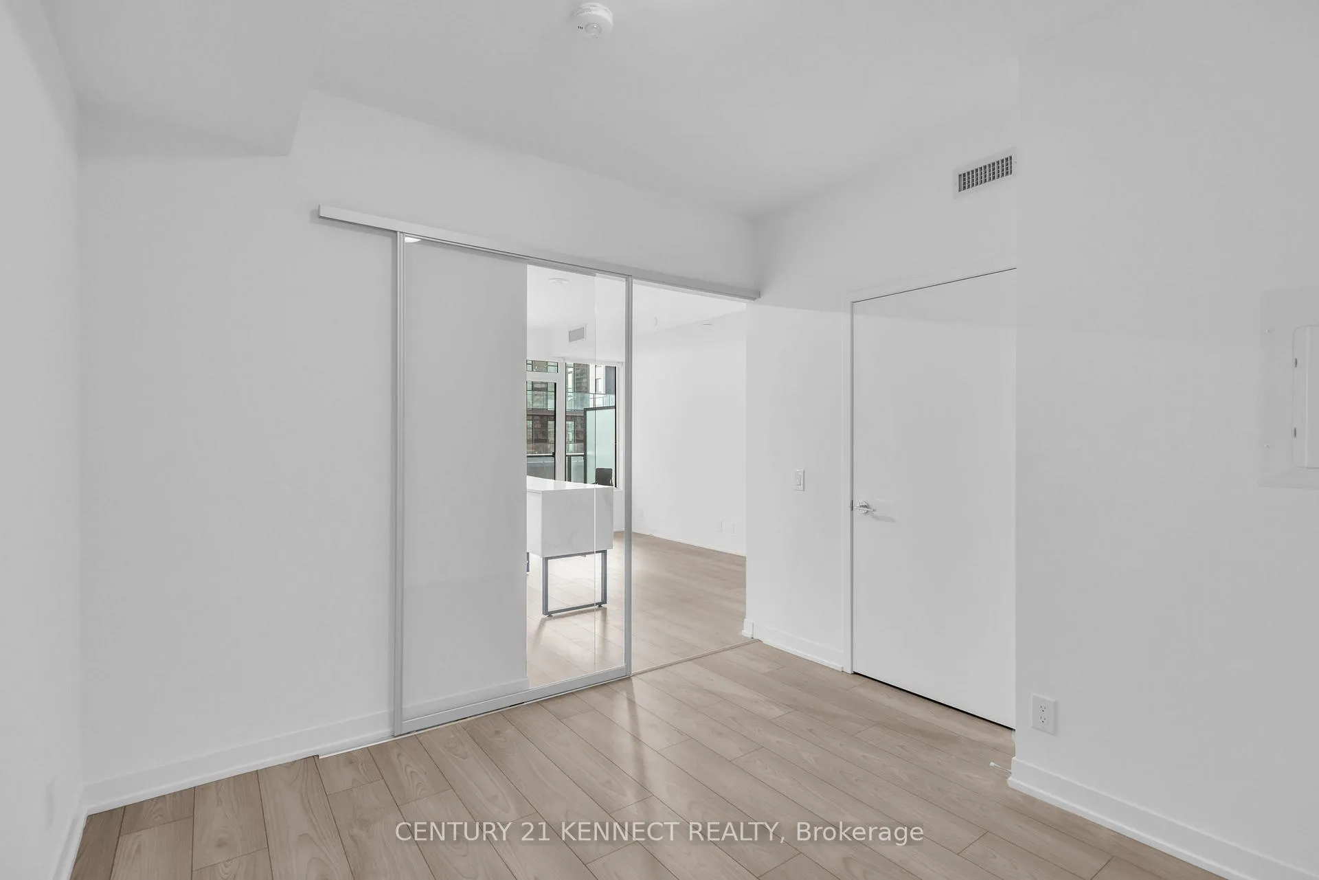 Photo 14 of Unit 307, 285 Dufferin Street, Toronto, South Parkdale — HOMEH