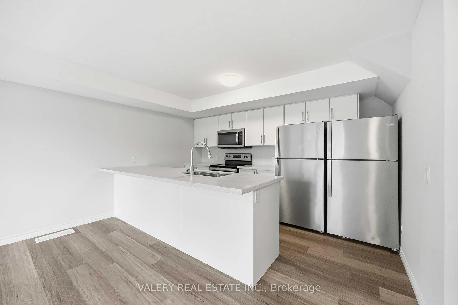 Photo 11 of Unit 14, 250 Penetanguishene Road, Barrie, Georgian Drive — HOMEH