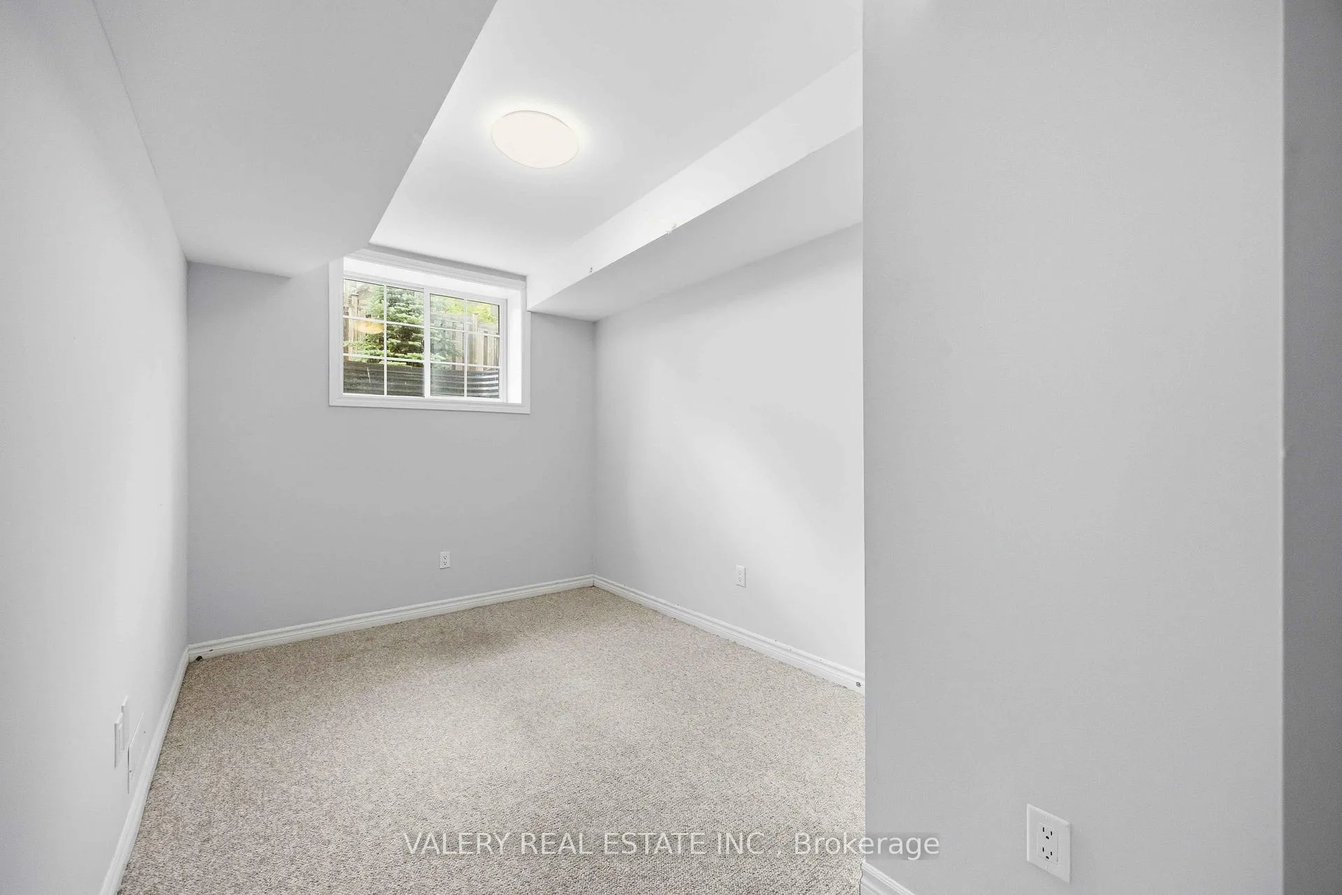 Photo 29 of Unit 14, 250 Penetanguishene Road, Barrie, Georgian Drive — HOMEH