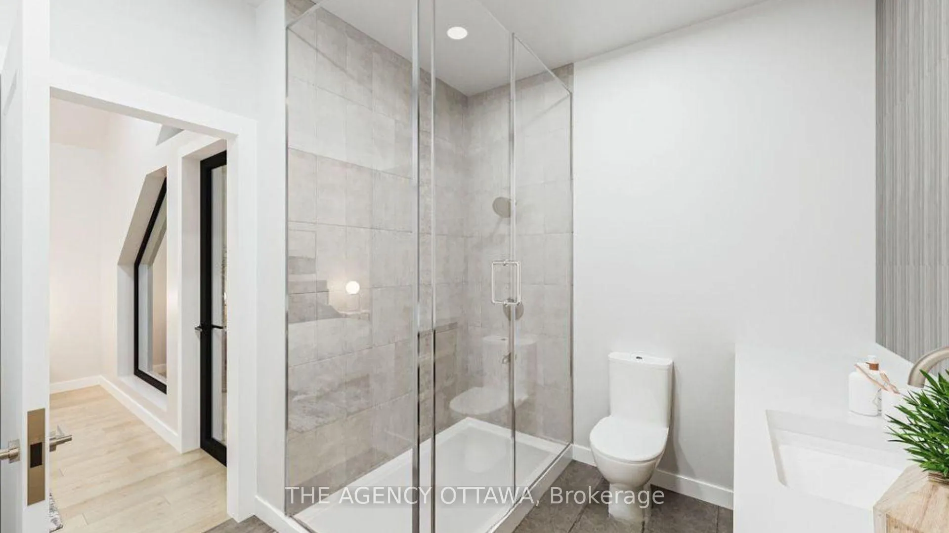 Photo 11 of 525 Adventure Private, Ottawa, Mooneys Bay/Riverside Park — HOMEH