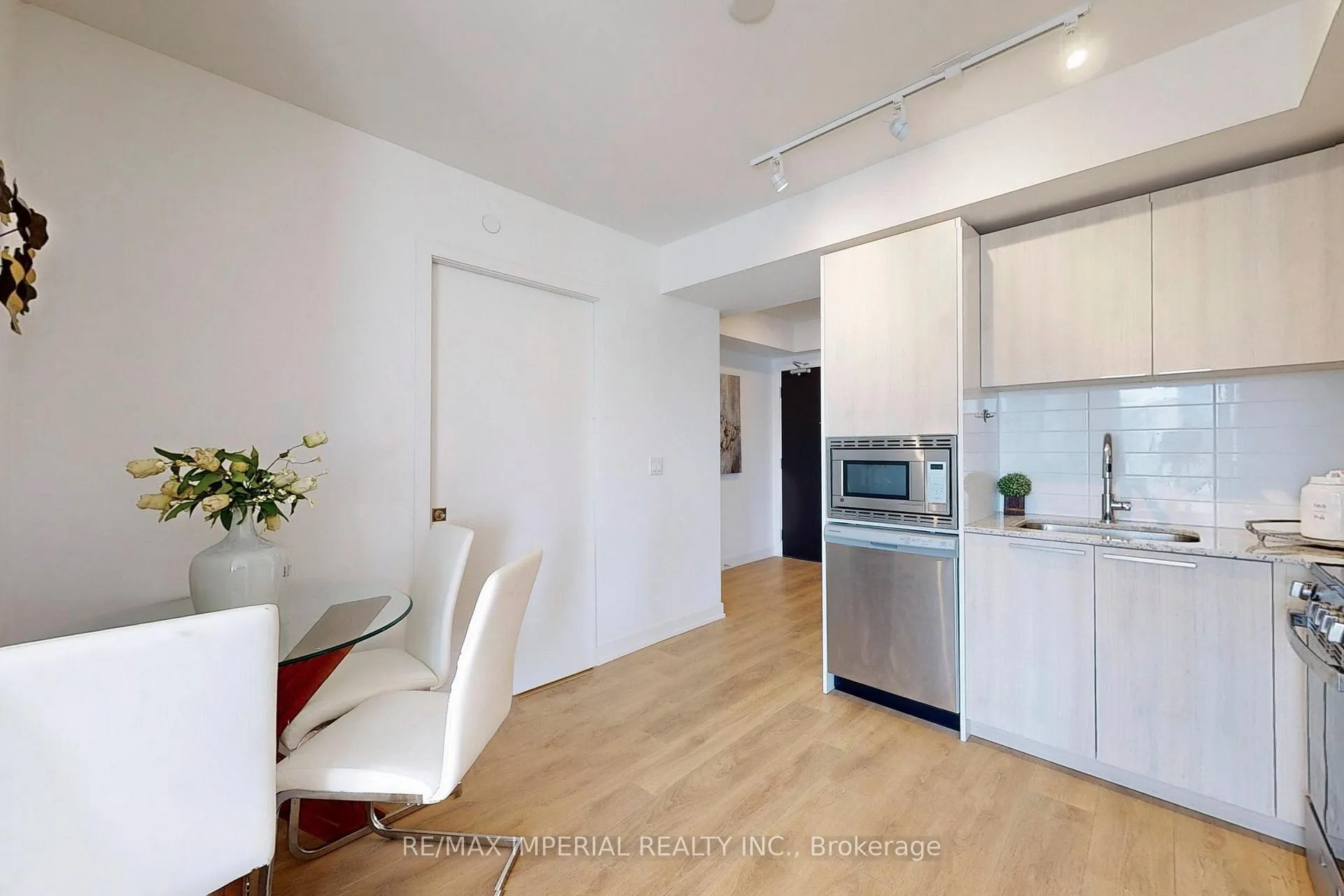 Photo 18 of Unit 2409, 501 Yonge Street, Toronto, Church-Yonge Corridor — HOMEH