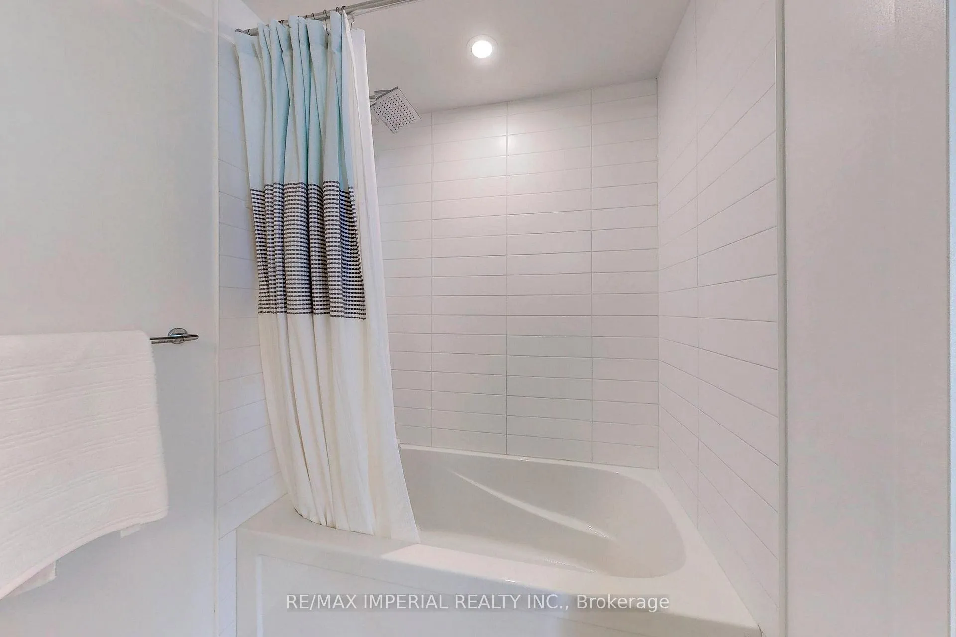 Photo 27 of Unit 2409, 501 Yonge Street, Toronto, Church-Yonge Corridor — HOMEH
