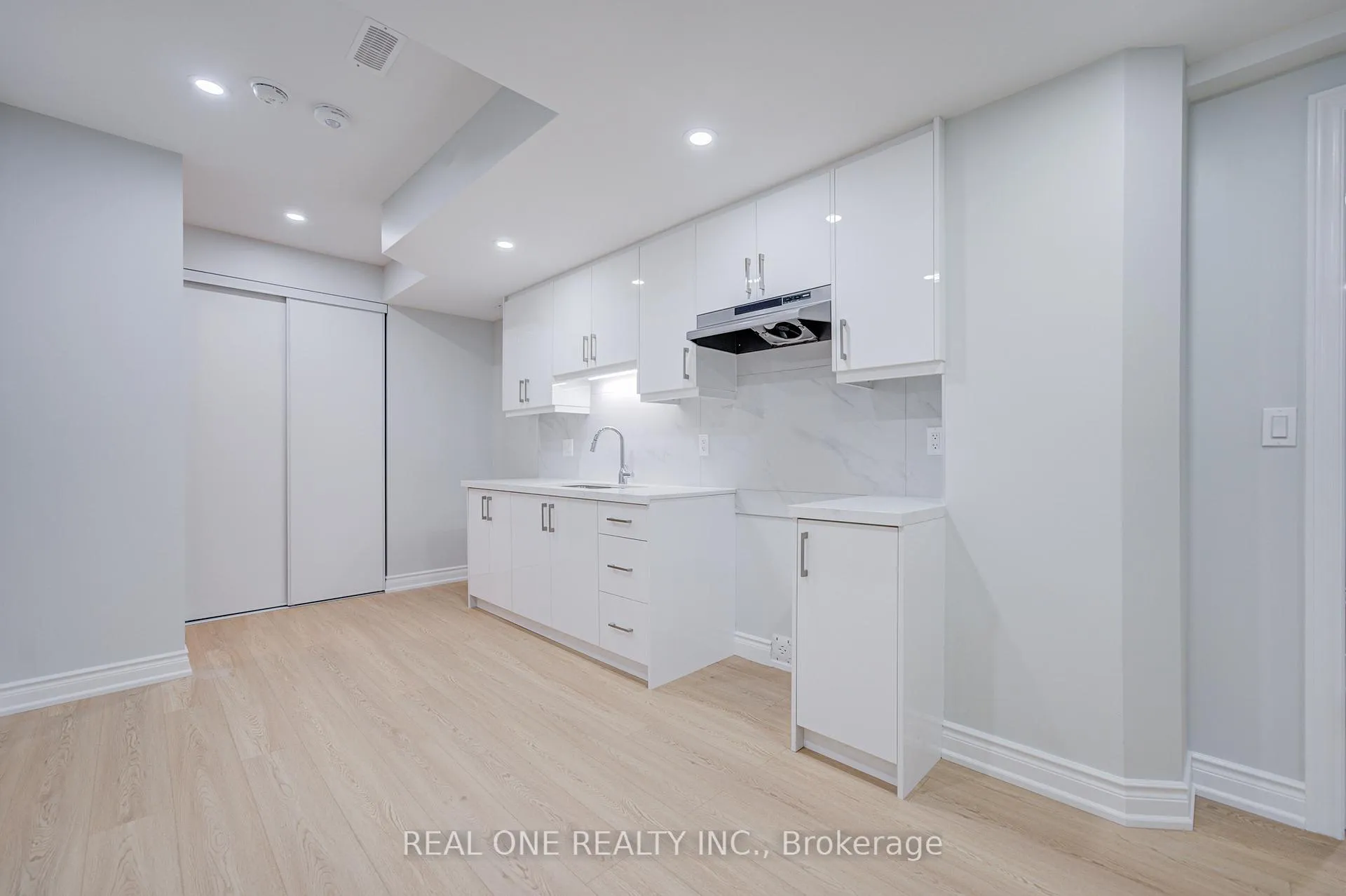 Front of 1204 Onyx (Lower Level) Trail