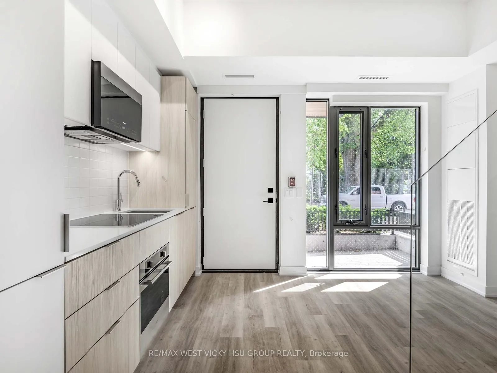 Photo 3 of Unit TH105 #6, 28 Eastern Avenue, Toronto, Moss Park — HOMEH