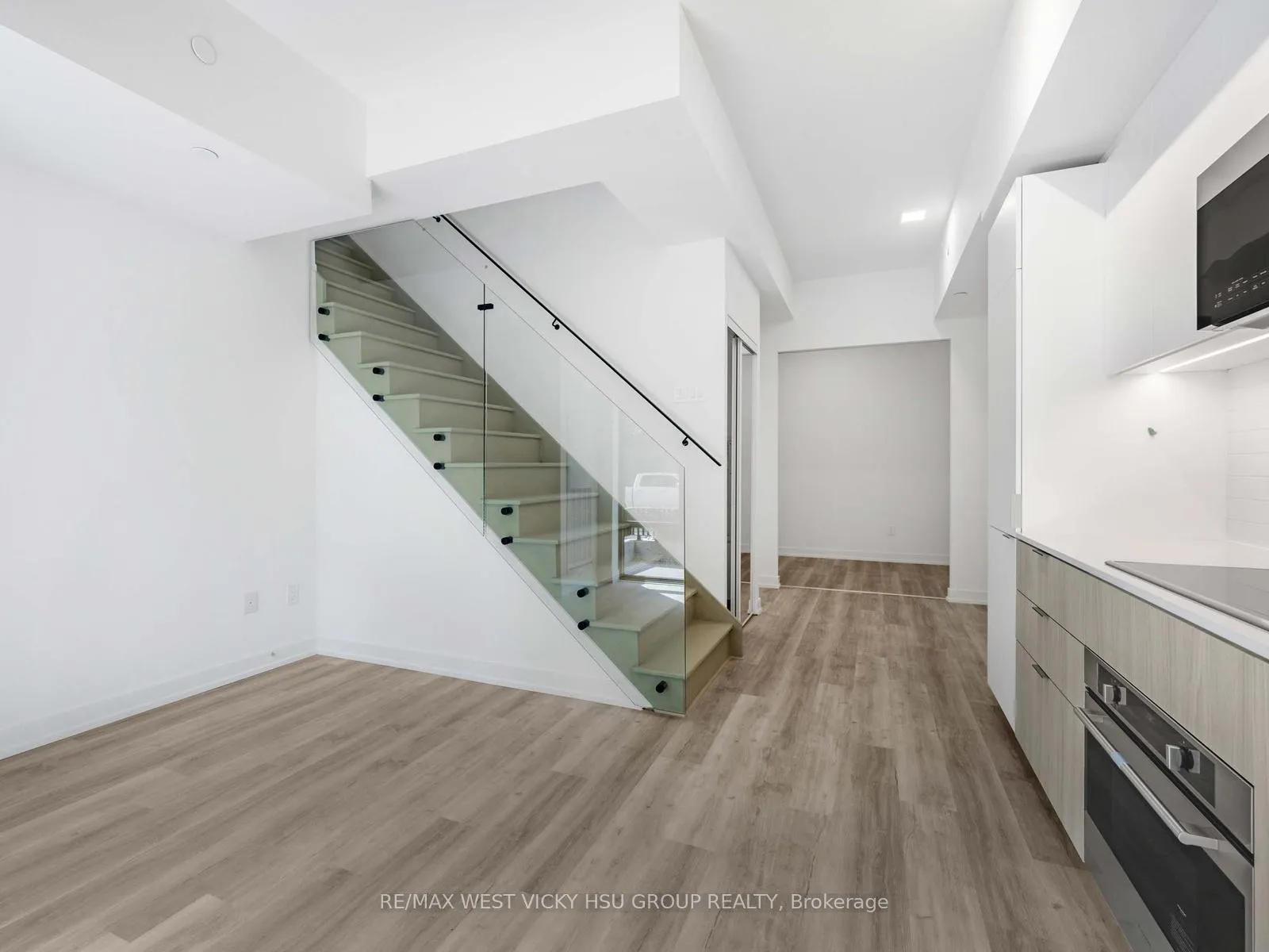 Photo 4 of Unit TH105 #6, 28 Eastern Avenue, Toronto, Moss Park — HOMEH