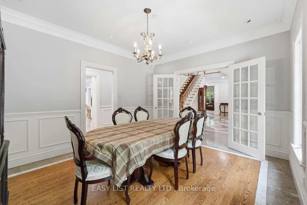 Photo 10 of 28 Marchbrook Circle, Ottawa, Kanata - Rural Kanata (Central) — HOMEH