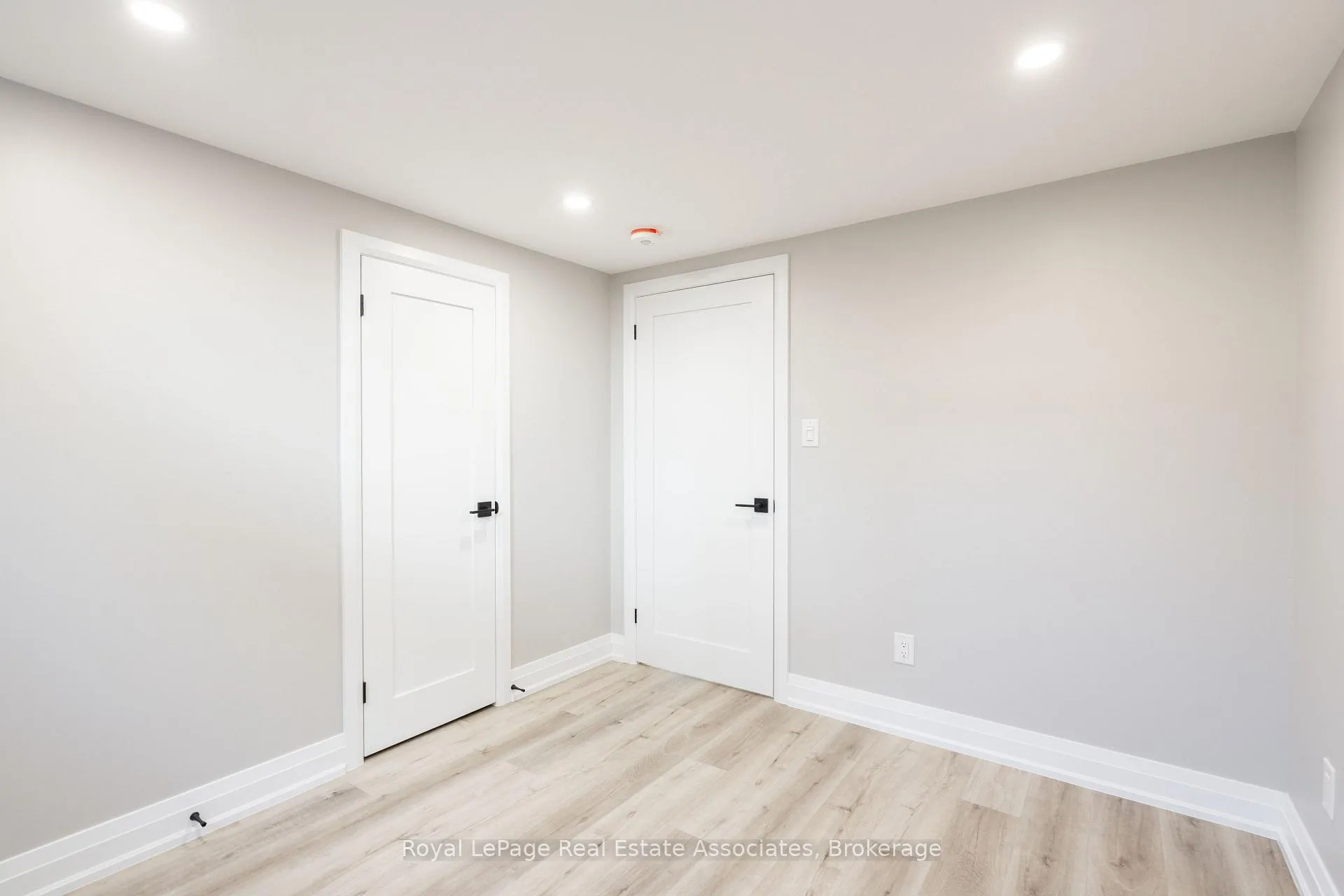 Photo 16 of 259 Fernwood Crescent, Hamilton, Hampton Heights — HOMEH