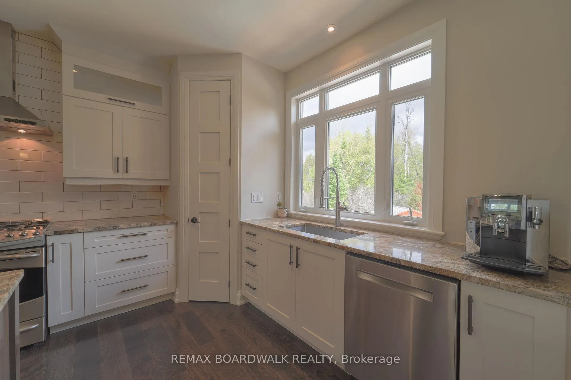 Photo 13 of 49 Sawgrass Circle, Ottawa, Remainder of Stittsville & Area — HOMEH