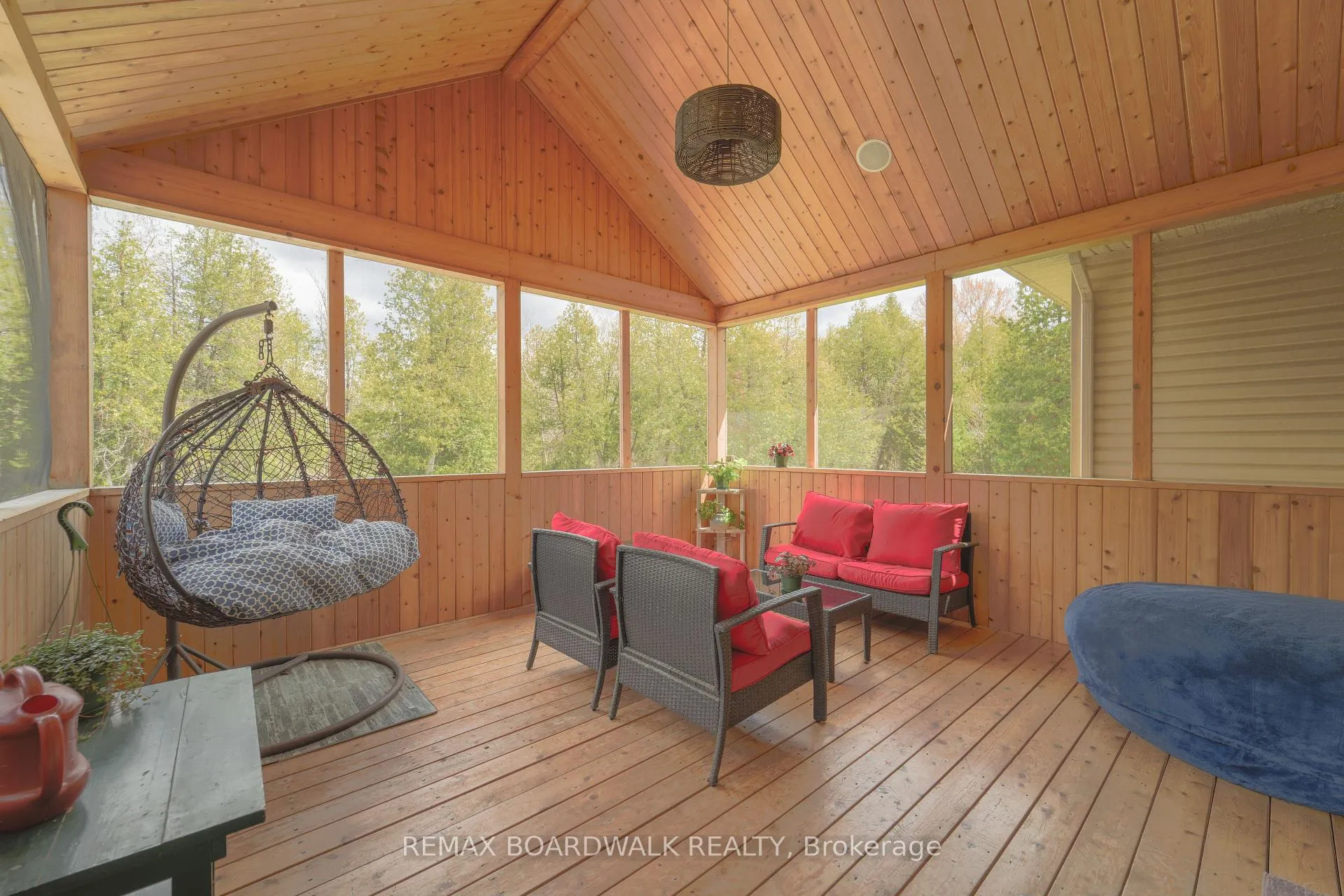 Photo 18 of 49 Sawgrass Circle, Ottawa, Remainder of Stittsville & Area — HOMEH