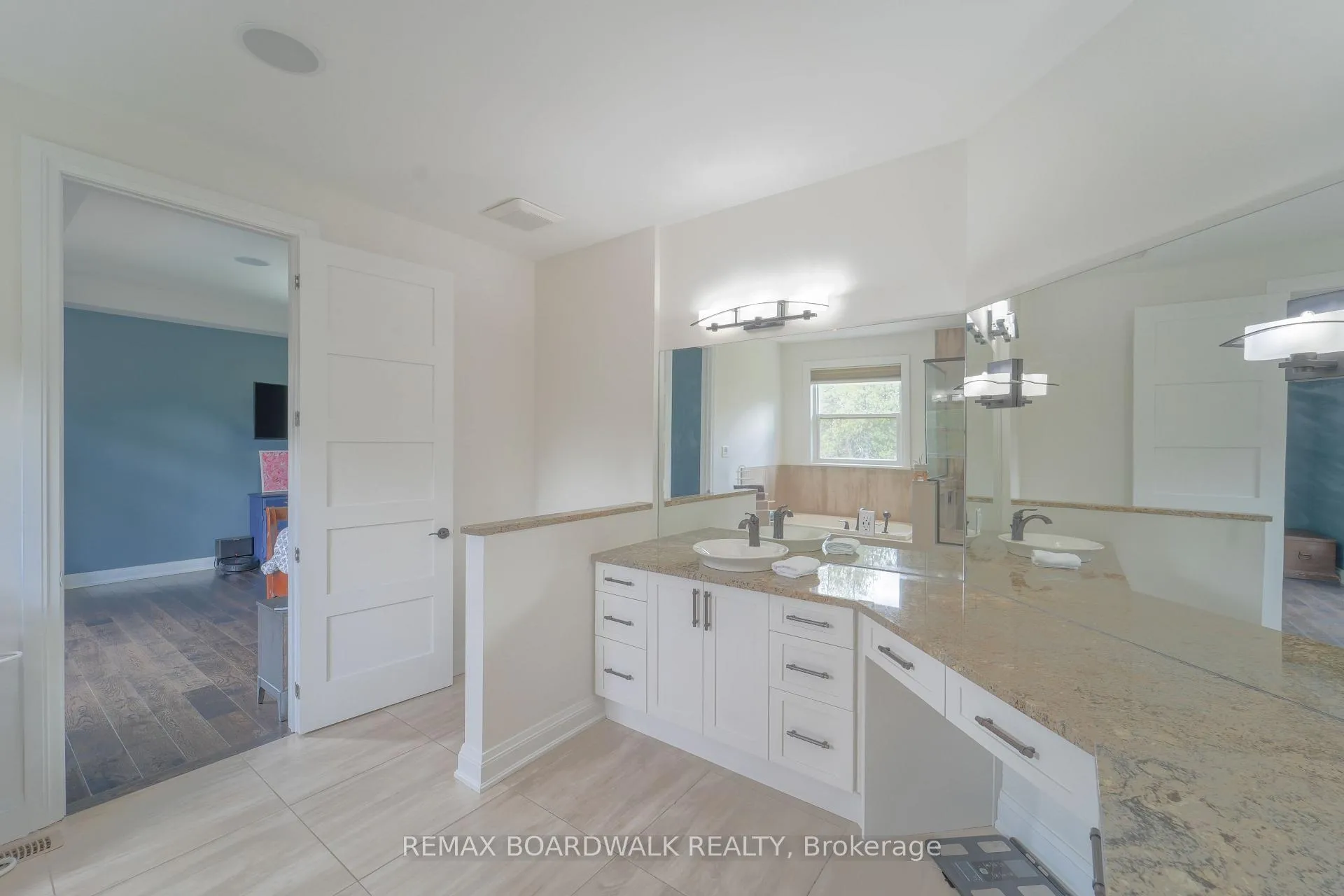 Photo 25 of 49 Sawgrass Circle, Ottawa, Remainder of Stittsville & Area — HOMEH