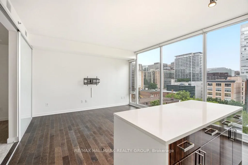Photo 7 of Unit 701, 300 Lisgar Street, Ottawa, Ottawa Centre — HOMEH