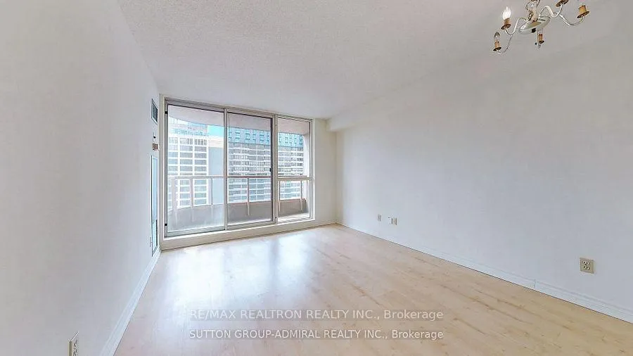 Photo 7 of Unit 2801, 736 Bay Street, Toronto, Bay Street Corridor — HOMEH
