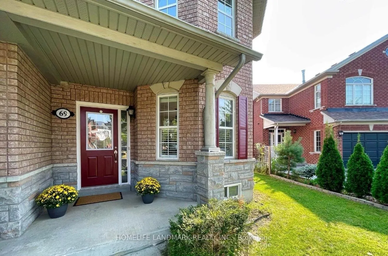 Photo 33 of 69 Selkirk Drive, Richmond Hill, Langstaff — HOMEH