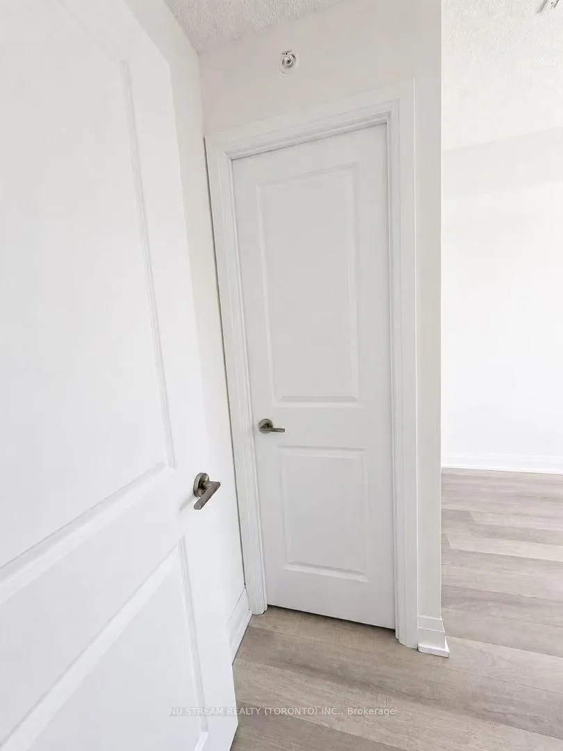 Photo 4 of Unit 721, 372 Highway 7 E, Richmond Hill, Doncrest — HOMEH