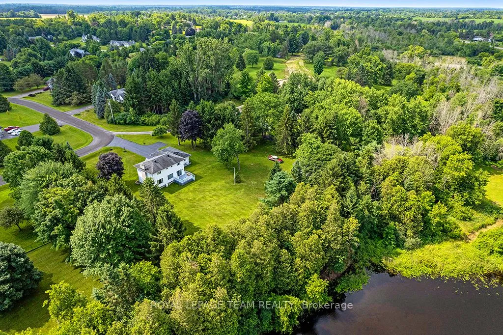 Photo 5 of 17 Maric Trail, North Grenville, Kemptville — HOMEH