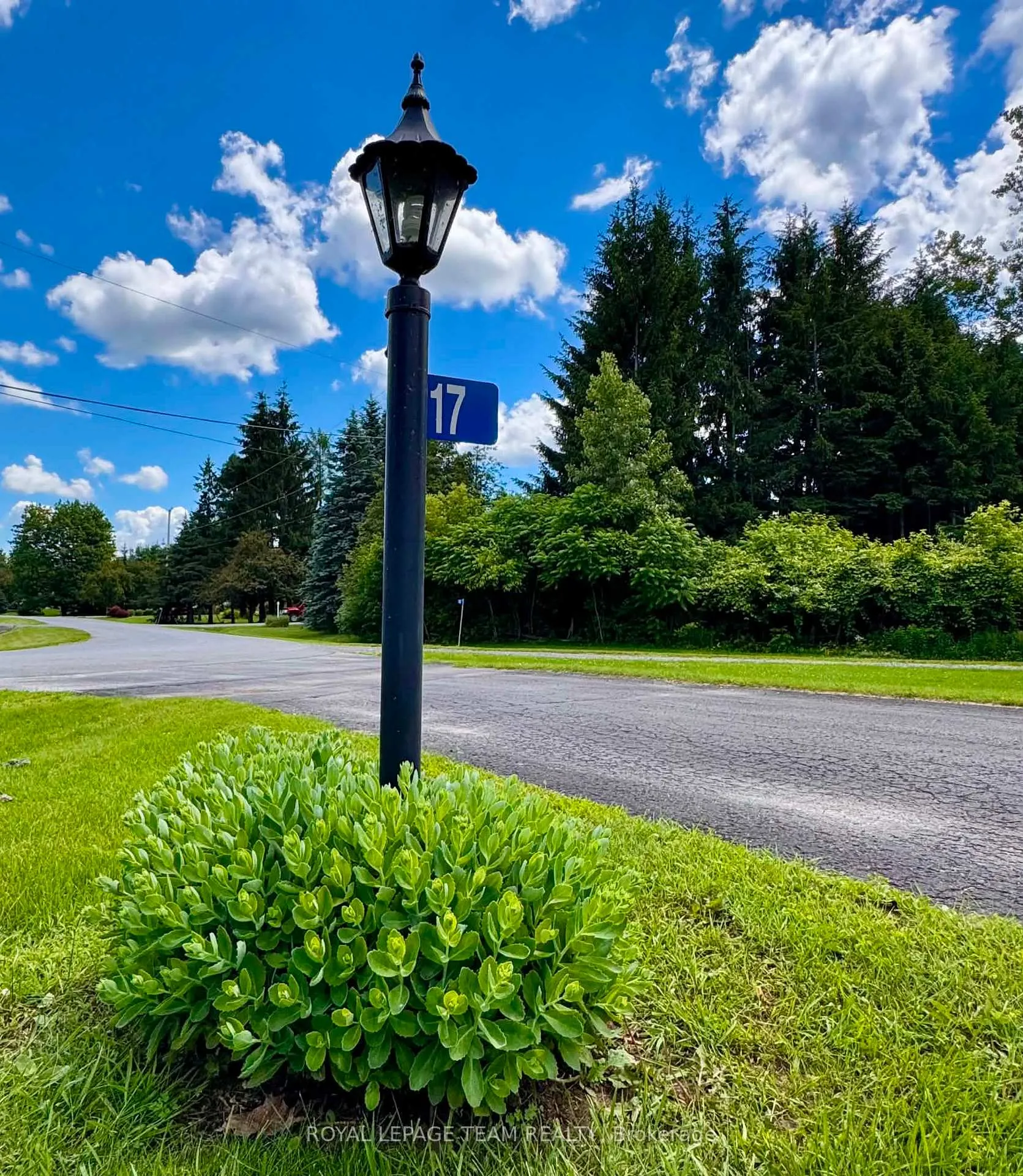 Photo 42 of 17 Maric Trail, North Grenville, Kemptville — HOMEH
