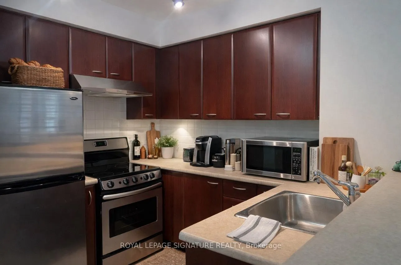 Photo 2 of Unit 706, 38 Lee Centre Drive, Scarborough, Woburn — HOMEH