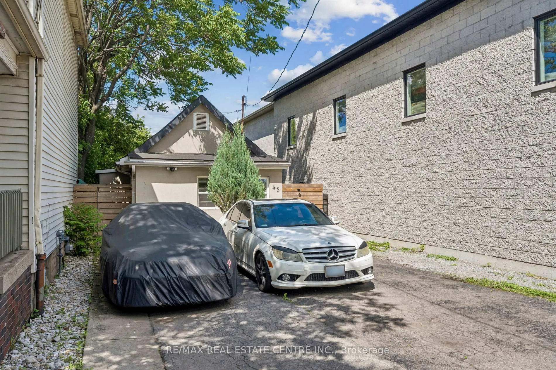 Photo of 43 Whitfield Avenue