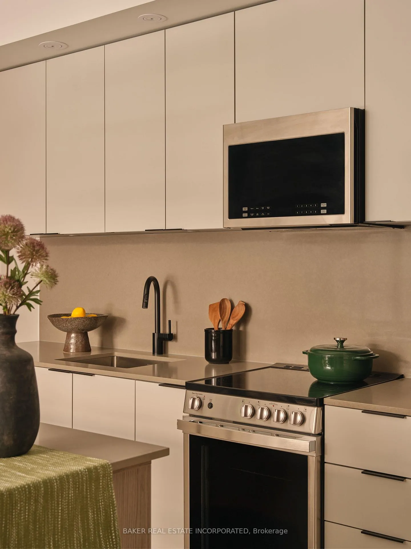 Photo 22 of Unit 931, 65 Trinity Street, Toronto, Waterfront Communities — HOMEH