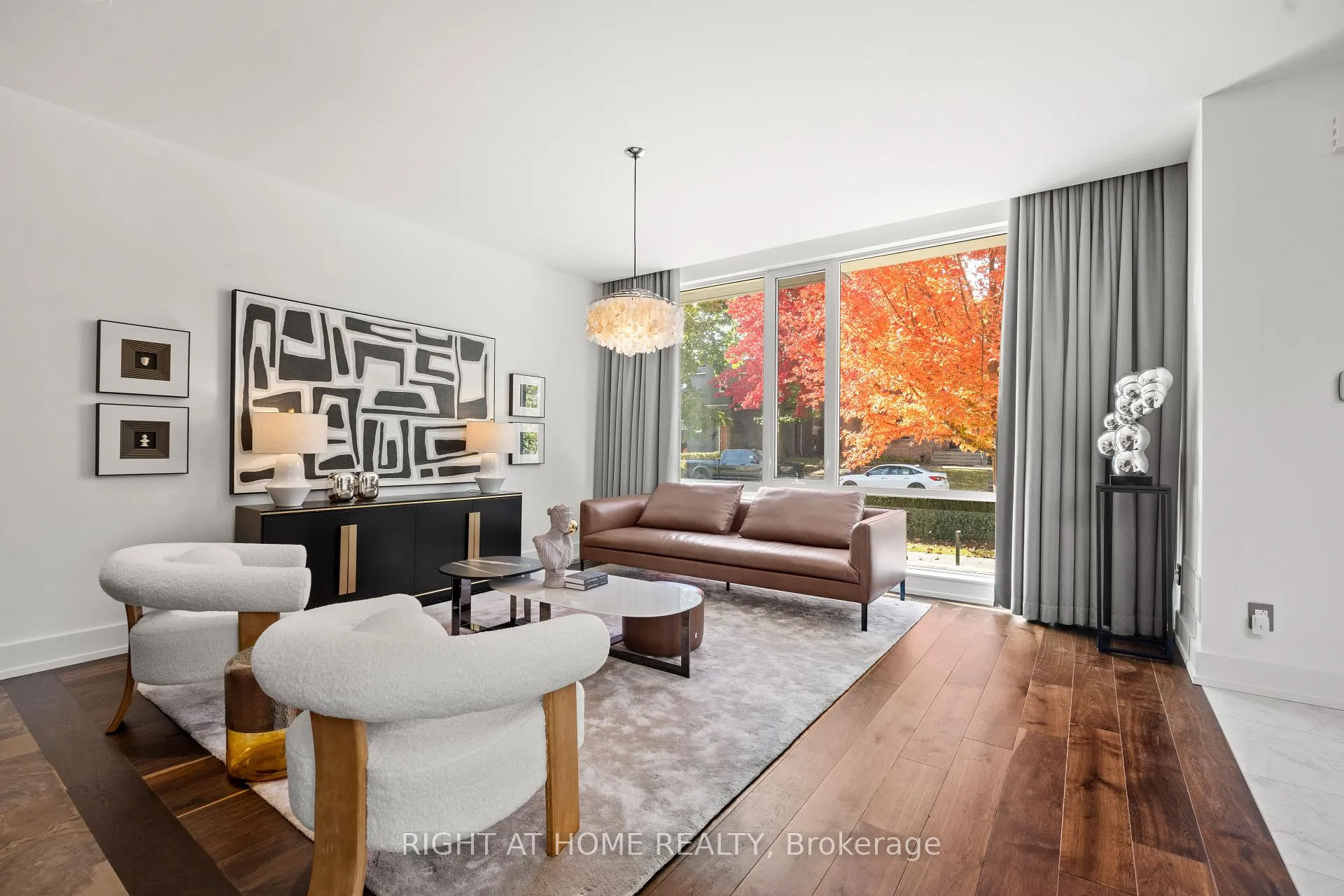 Photo 6 of 15 Fairmeadow Avenue, North York, St. Andrew-Windfields — HOMEH