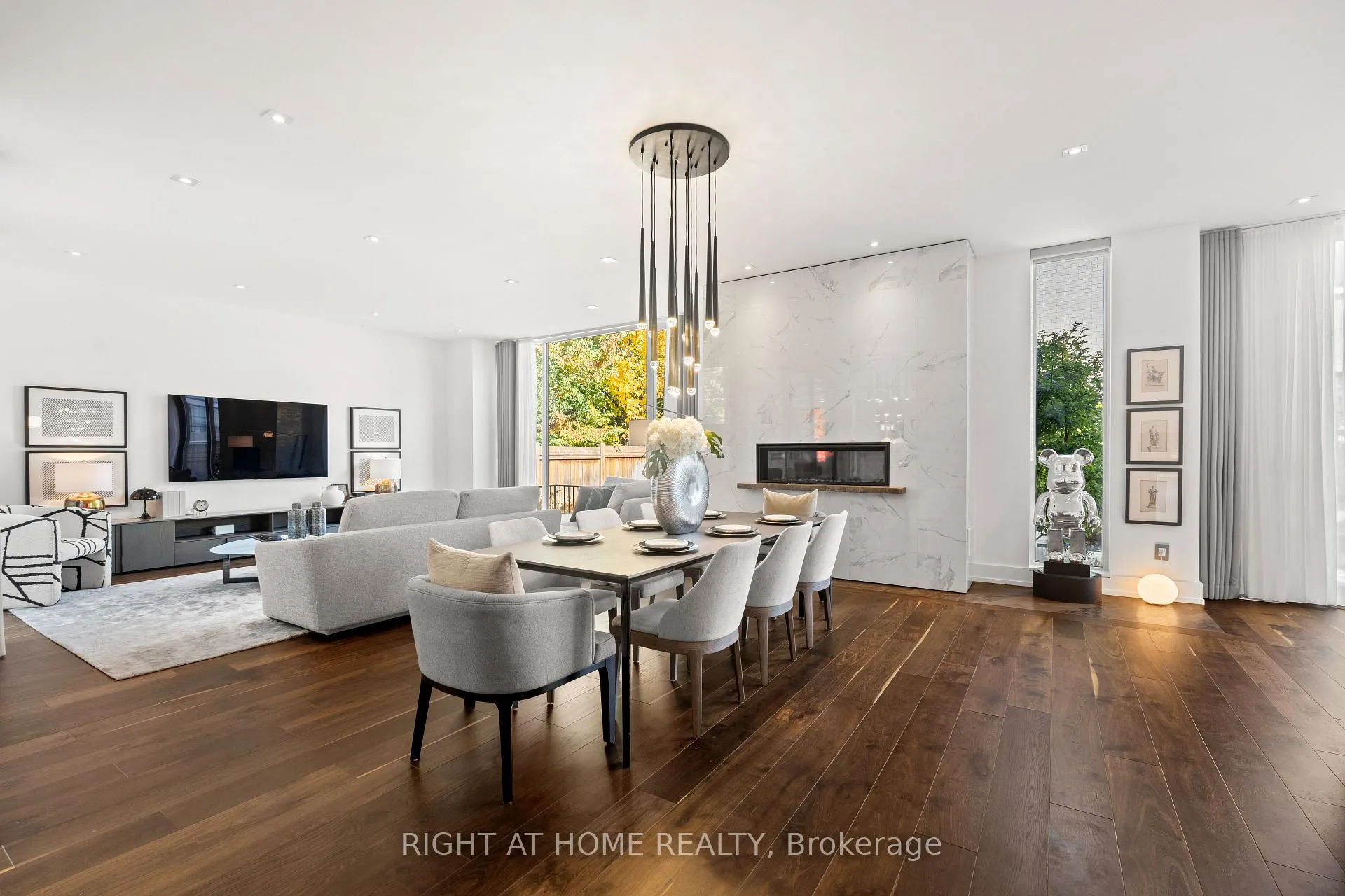 Photo 9 of 15 Fairmeadow Avenue, North York, St. Andrew-Windfields — HOMEH