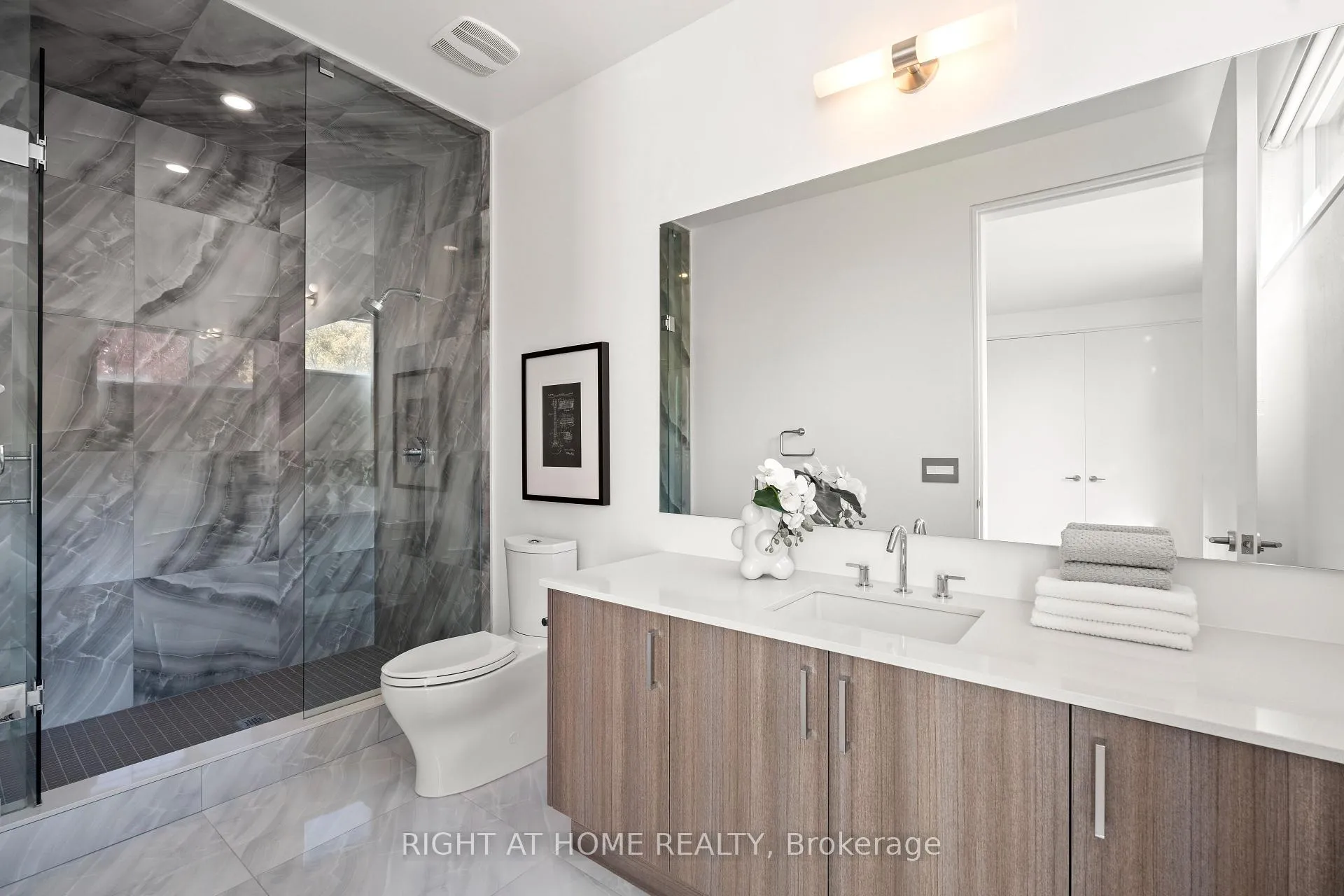 Photo 29 of 15 Fairmeadow Avenue, North York, St. Andrew-Windfields — HOMEH