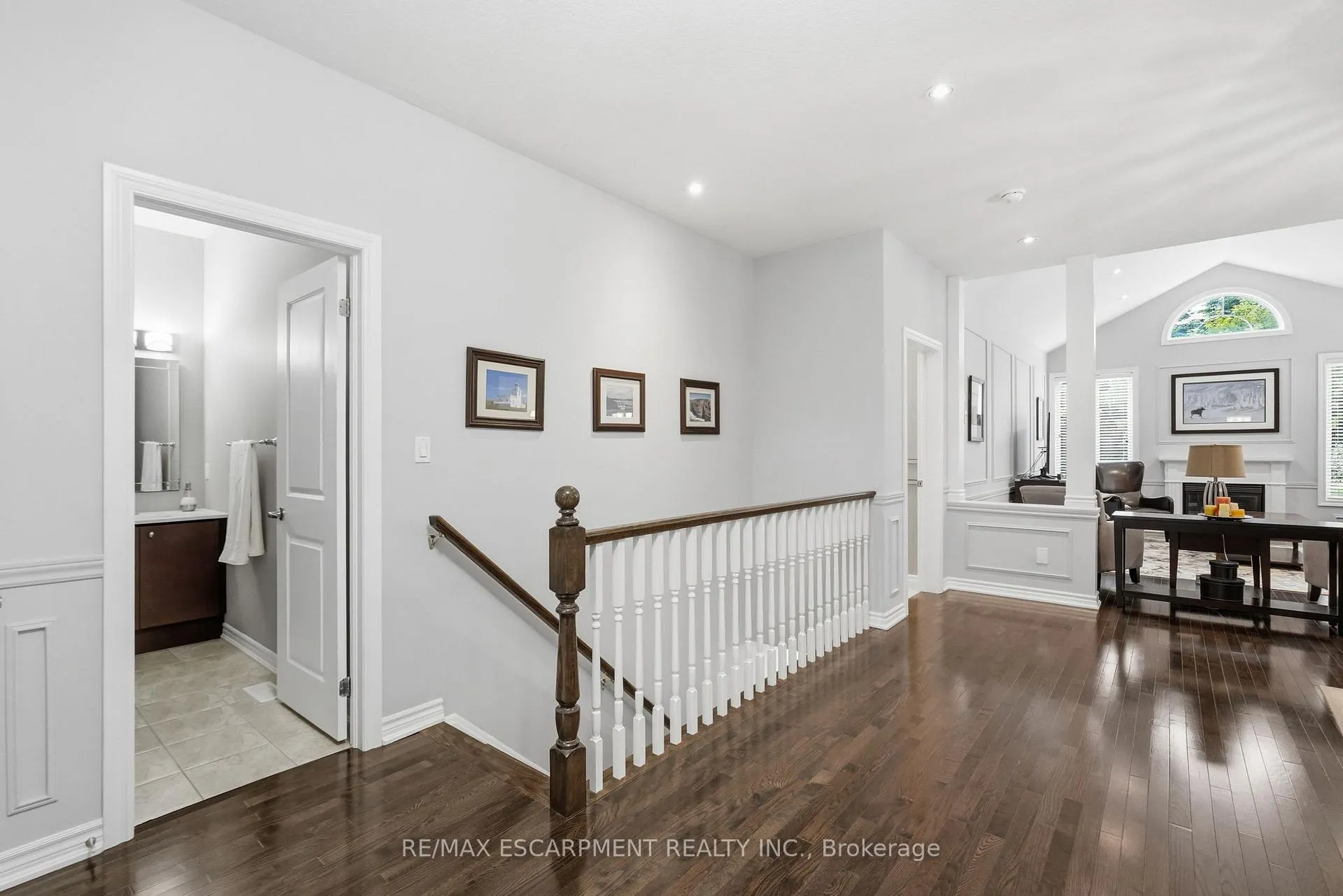 Photo 5 of 130 Aberfoyle Mill Crescent, Puslinch, Aberfoyle — HOMEH