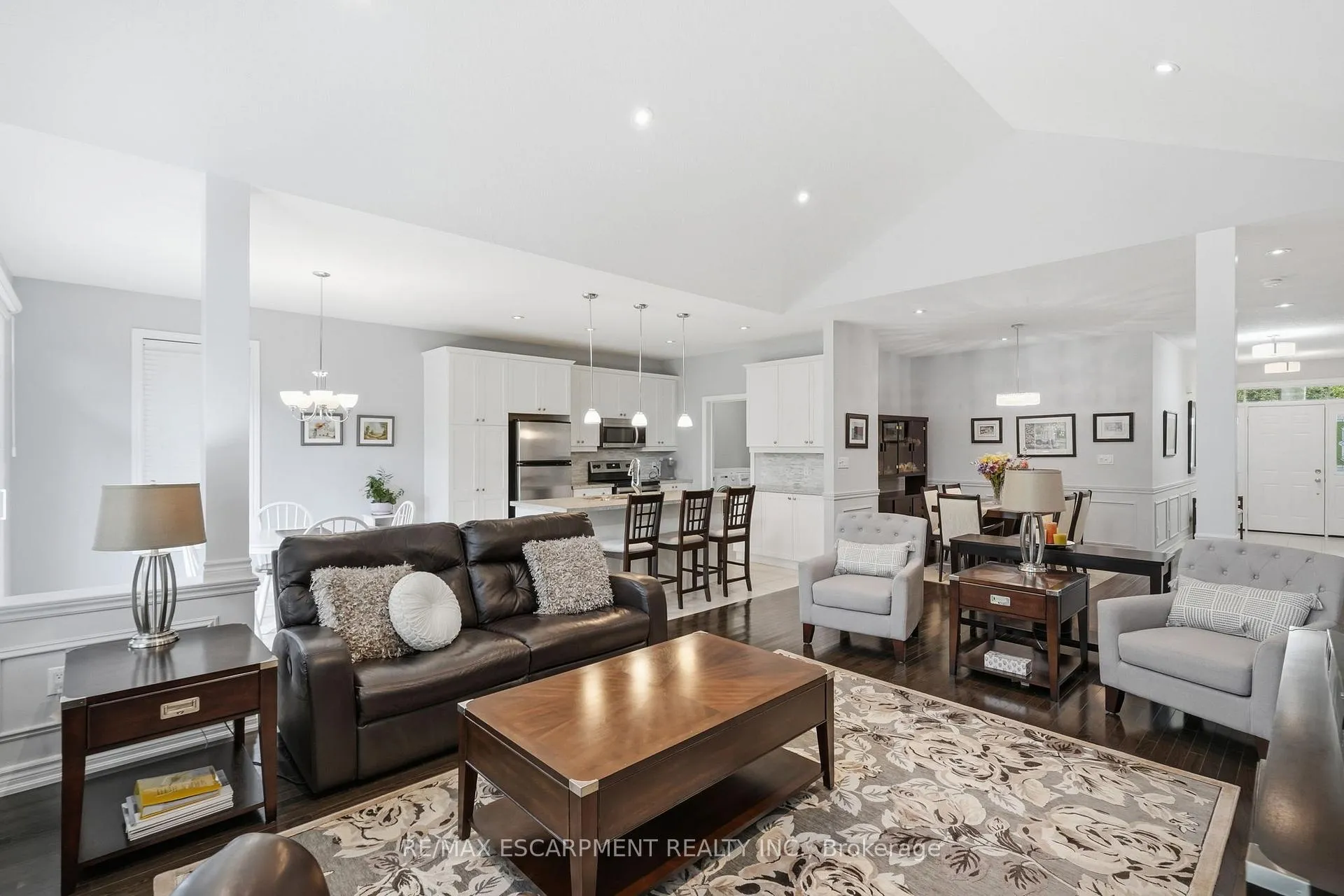 Photo 8 of 130 Aberfoyle Mill Crescent, Puslinch, Aberfoyle — HOMEH