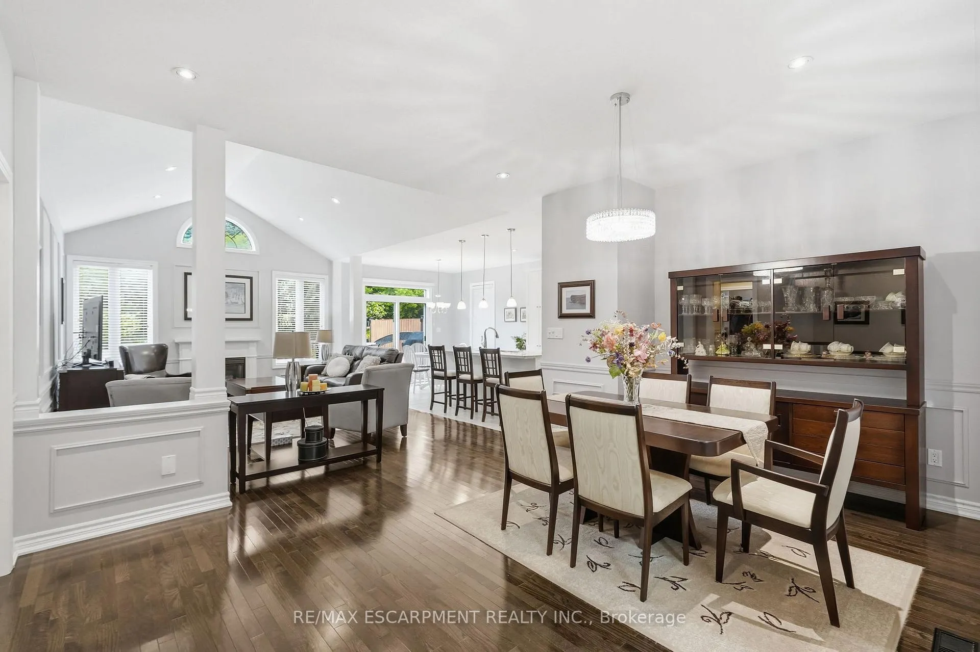Photo 9 of 130 Aberfoyle Mill Crescent, Puslinch, Aberfoyle — HOMEH